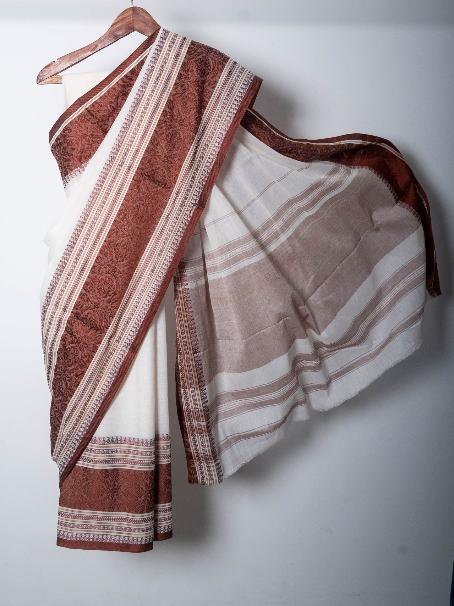 Off White Dhaniakhali Cotton Saree with Brown Woven Borders