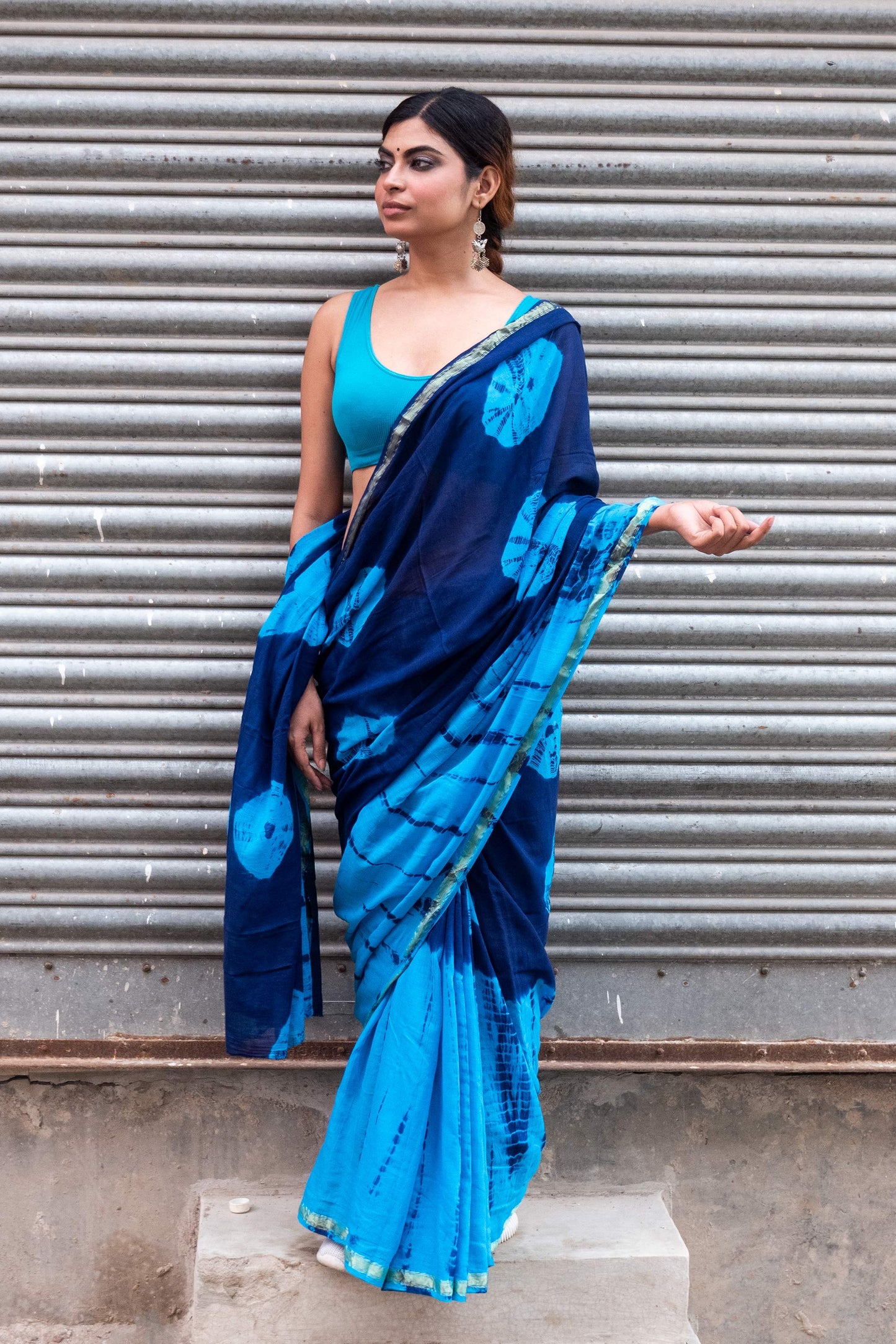 Blue-Sky Blue Tie & dye Cotton Saree with Zari Border