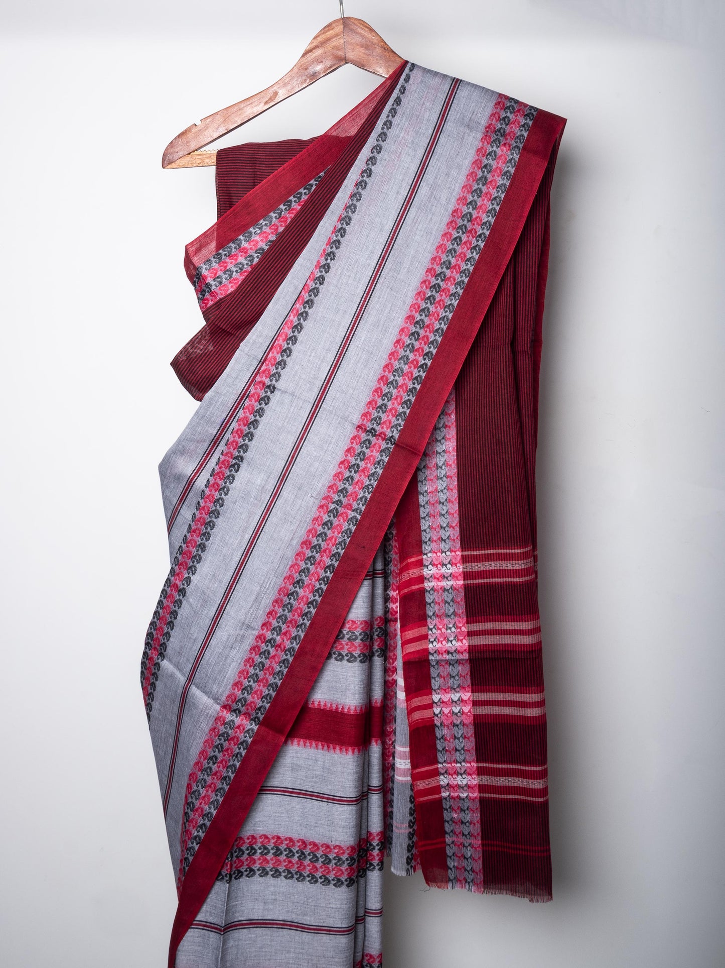 Grey-Maroon Half n Half Woven Dhaniakhali Cotton Saree