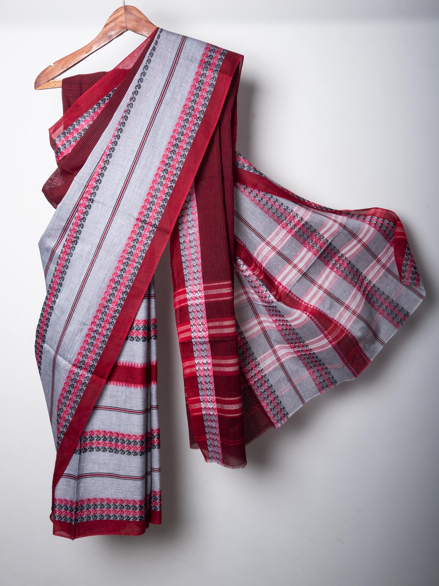 Grey-Maroon Half n Half Woven Dhaniakhali Cotton Saree