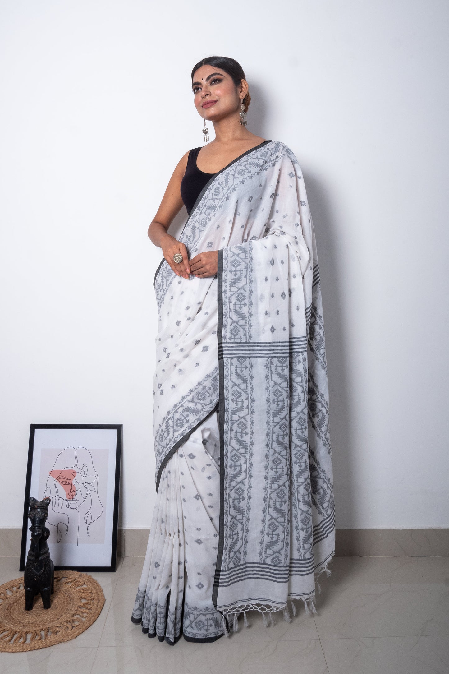 White-Black Handloom Woven Jamdani Saree