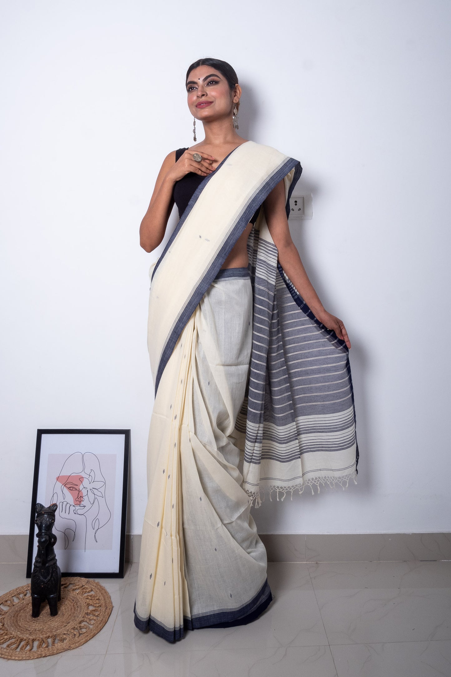 Cream-Black Handloom Jamdani Saree with Needle Woven Buttis