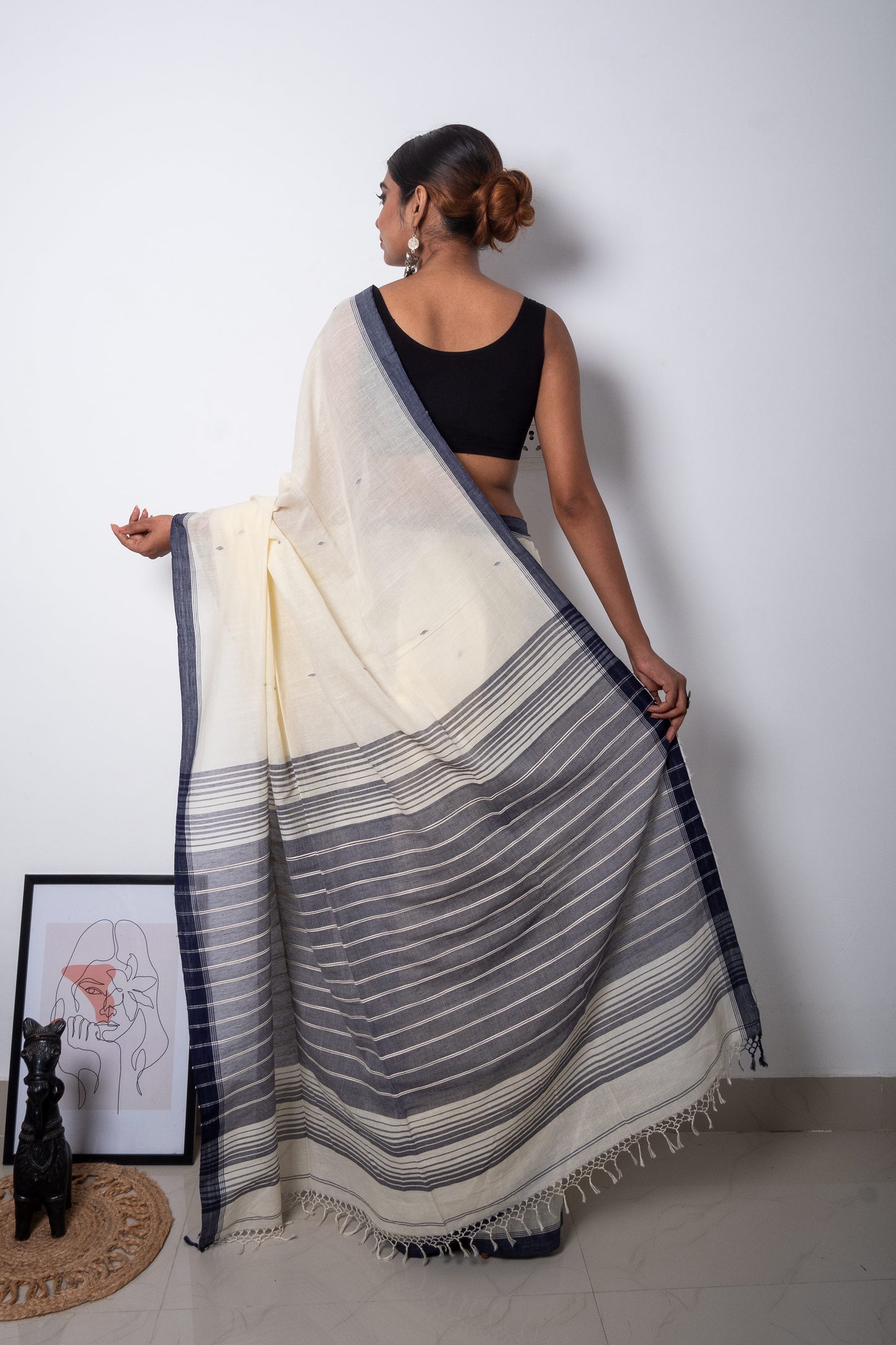 Cream-Black Handloom Jamdani Saree with Needle Woven Buttis