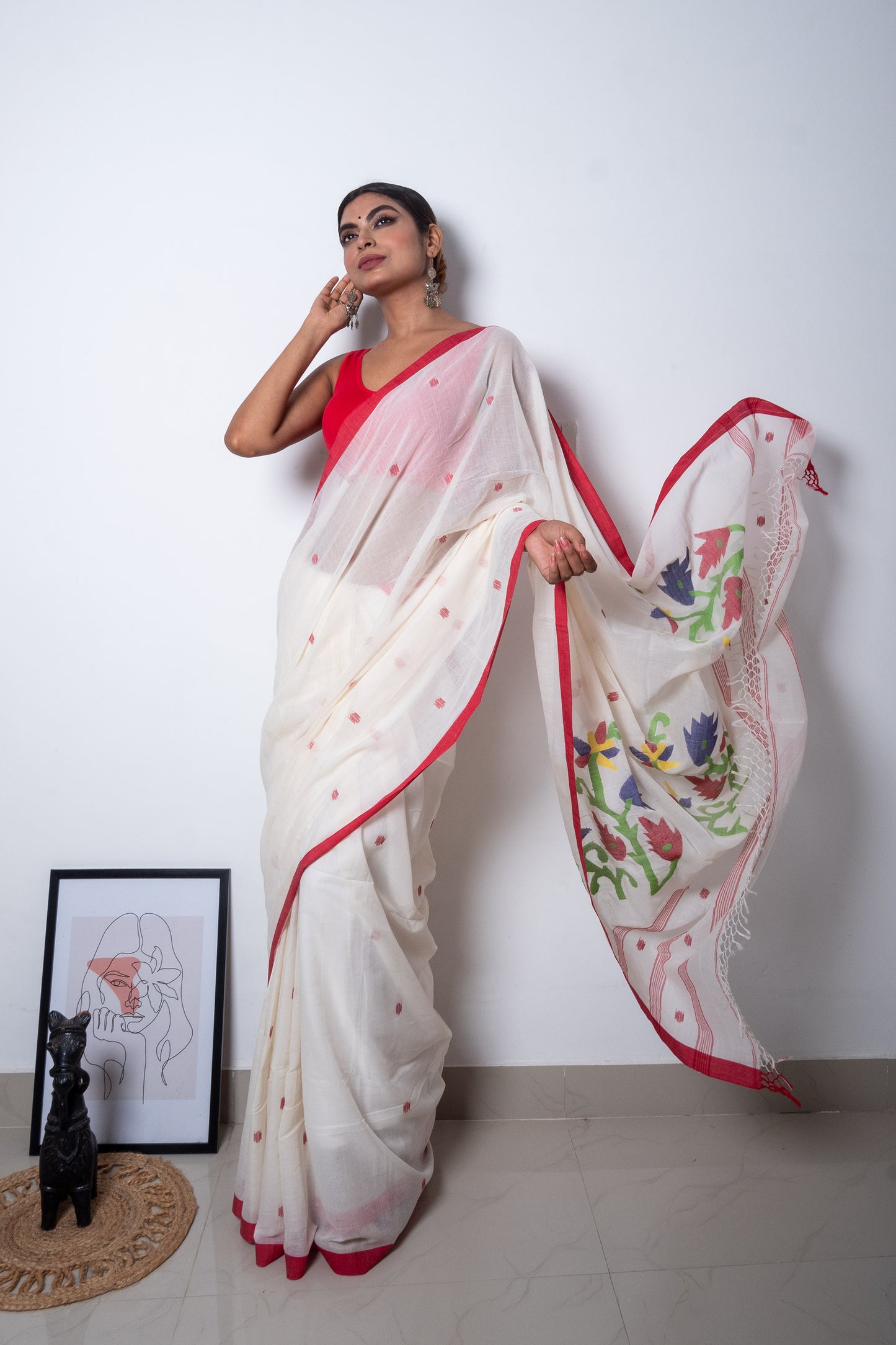 Off White- Red Purely Handloom Needle Woven Jamdani Saree