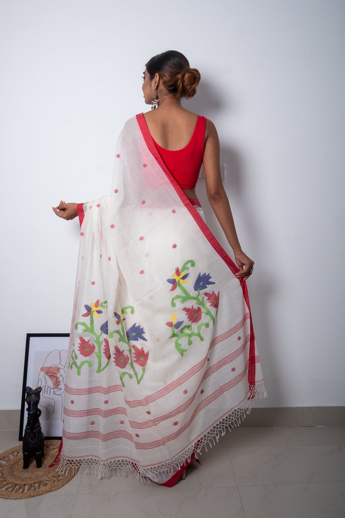 Off White- Red Purely Handloom Needle Woven Jamdani Saree