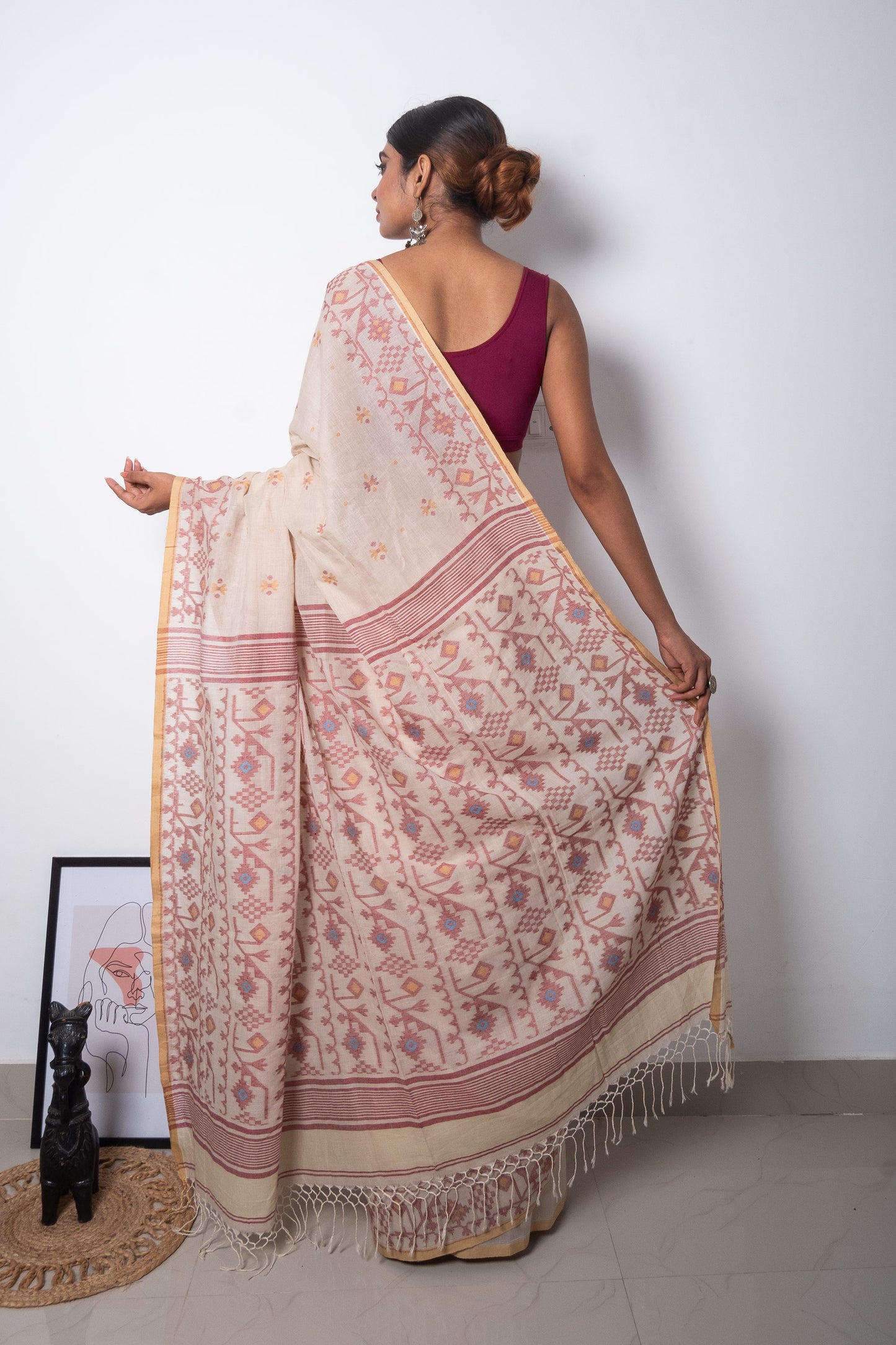 Beige Handloom Woven Jamdani Saree