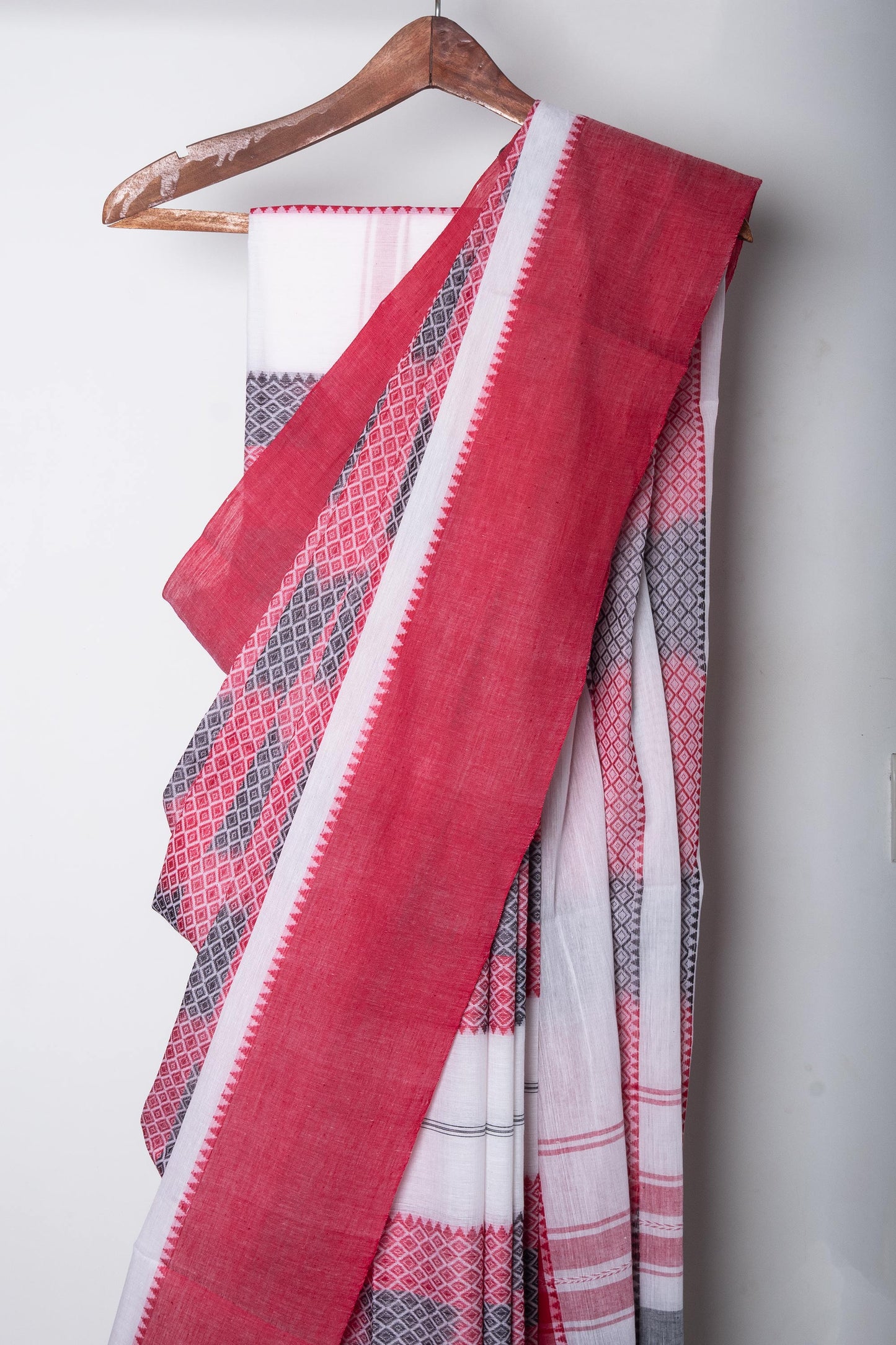 White Cotton Woven Dhaniakhali Saree with Red Borders