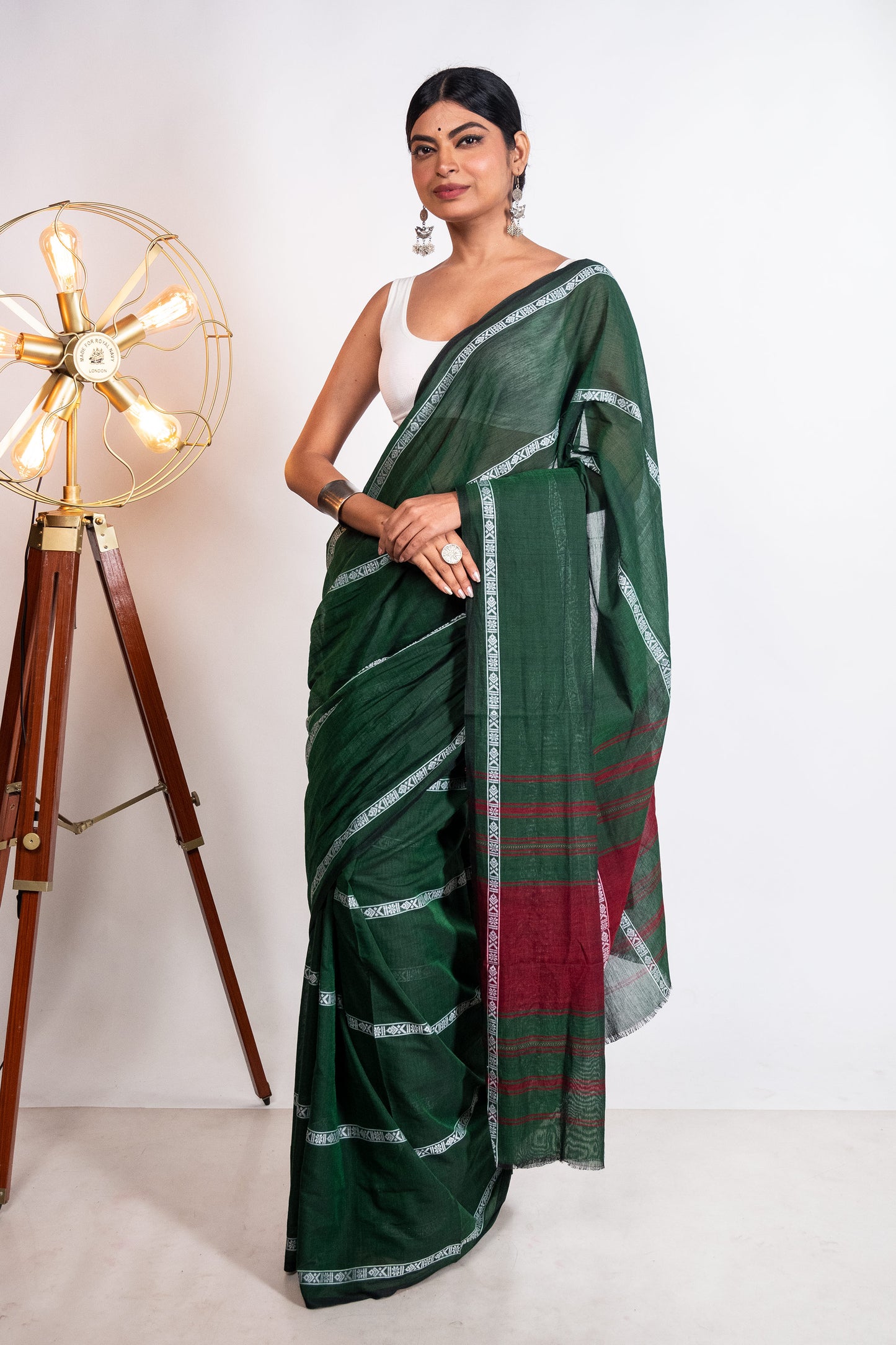 Green Fish Woven Stripes Cotton Dhaniakhali Saree