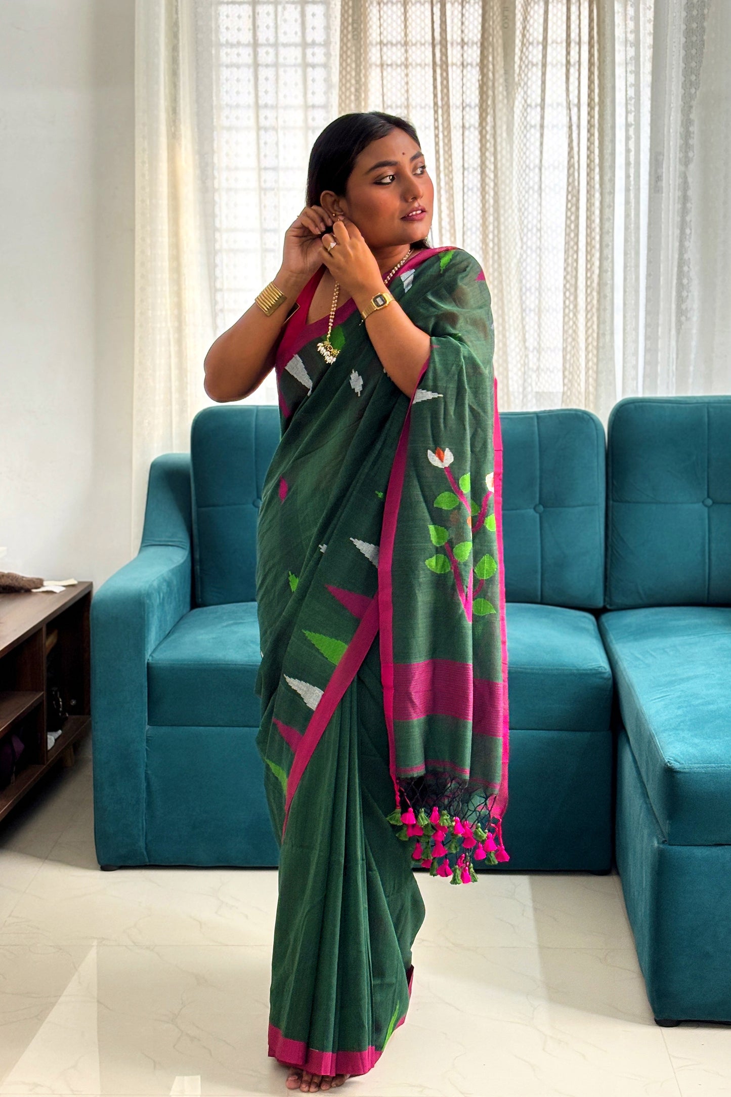 Bottle Green Cotton Purely Handloom Needle Woven Jamdani Saree with temple border