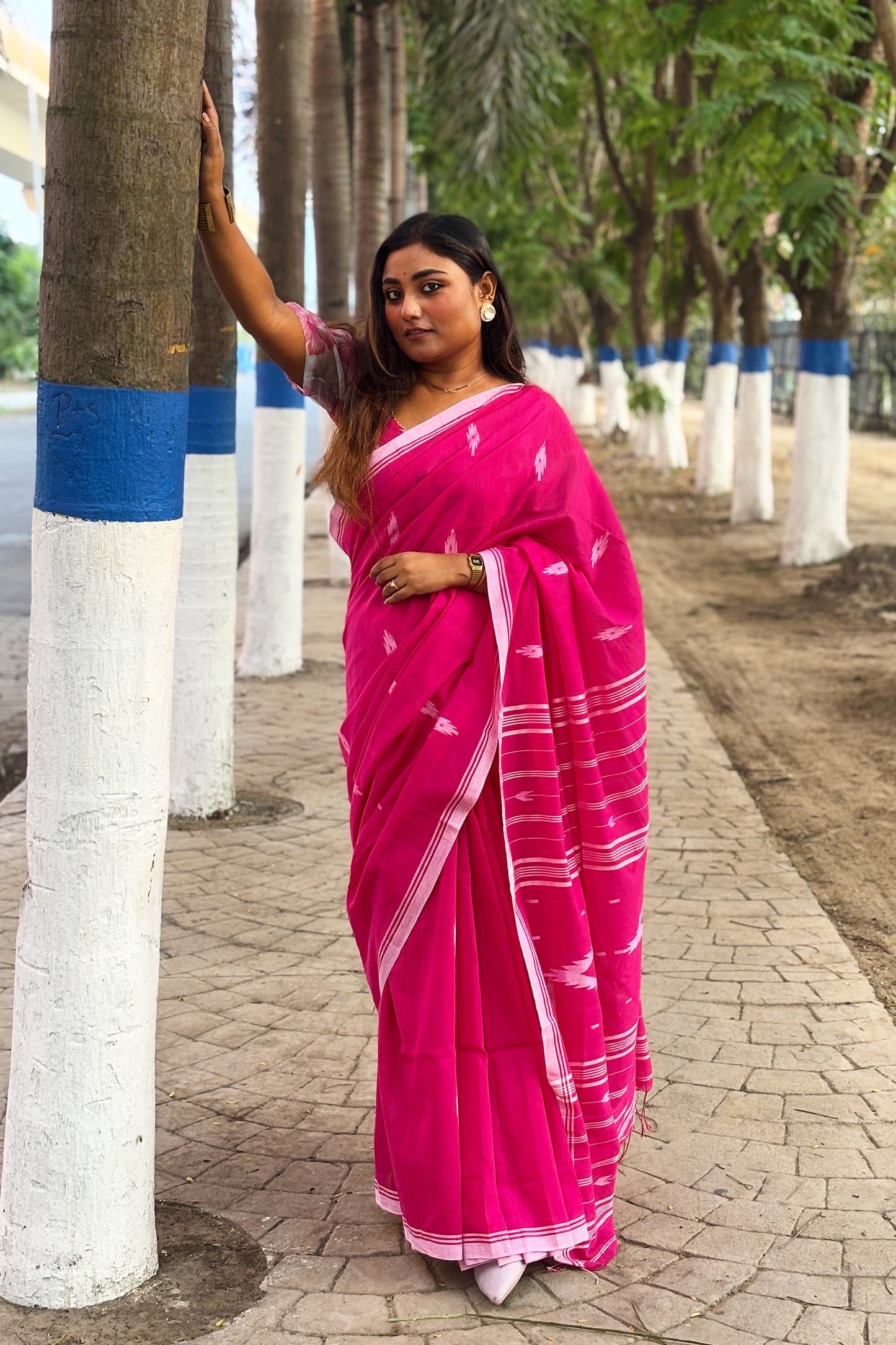 Deep Pink Purely Handloom Needle Woven Jamdani Saree