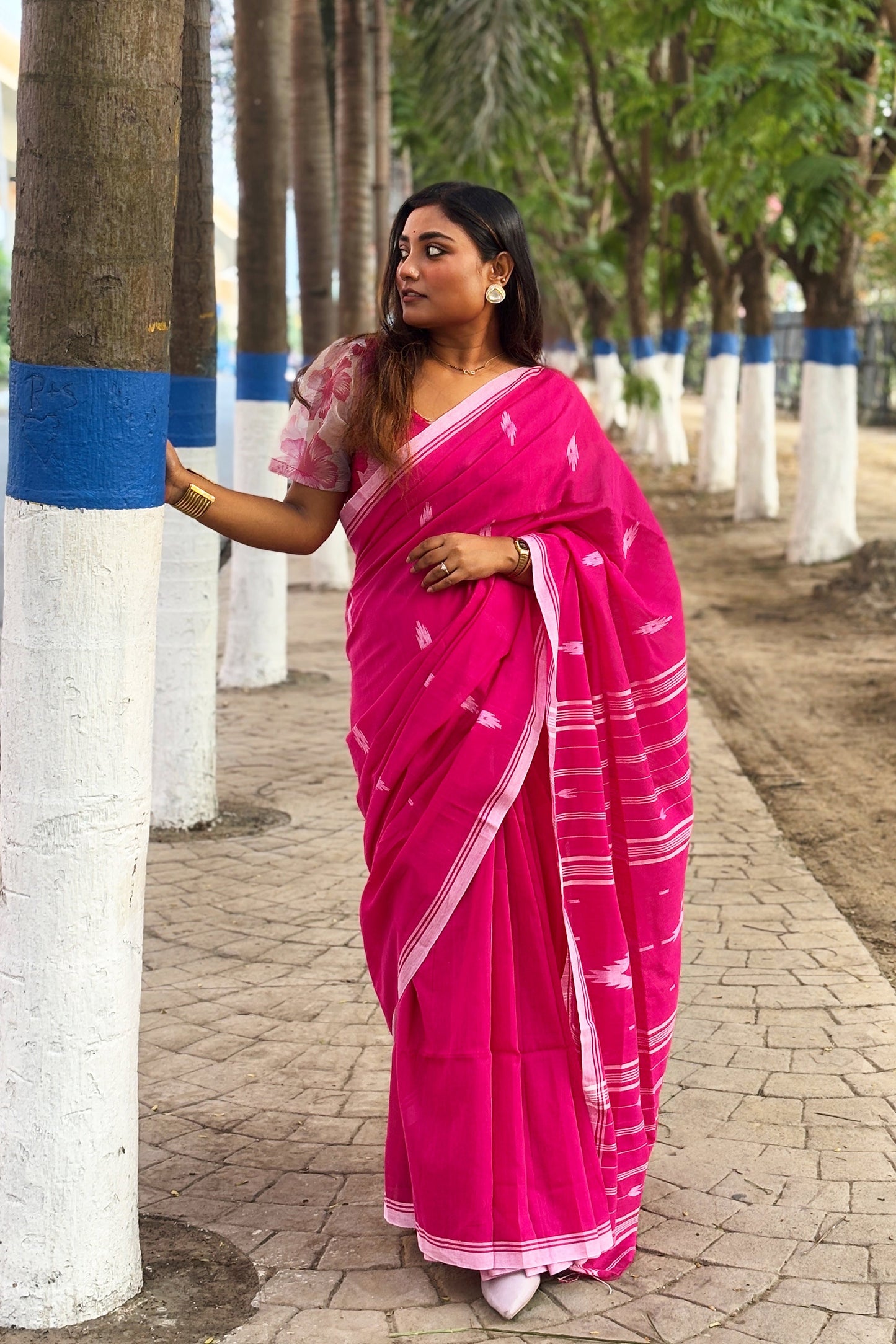 Deep Pink Purely Handloom Needle Woven Jamdani Saree