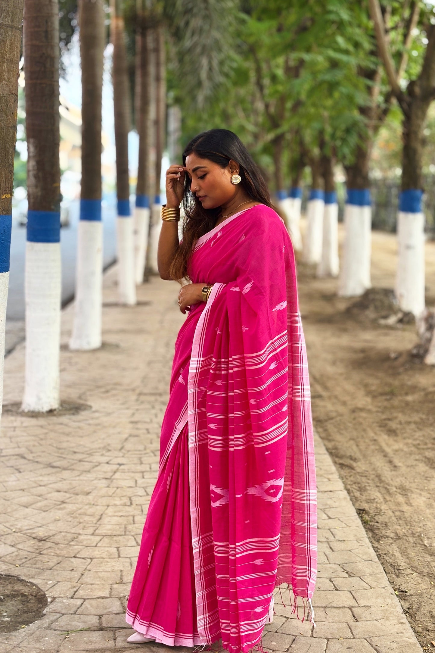 Deep Pink Purely Handloom Needle Woven Jamdani Saree