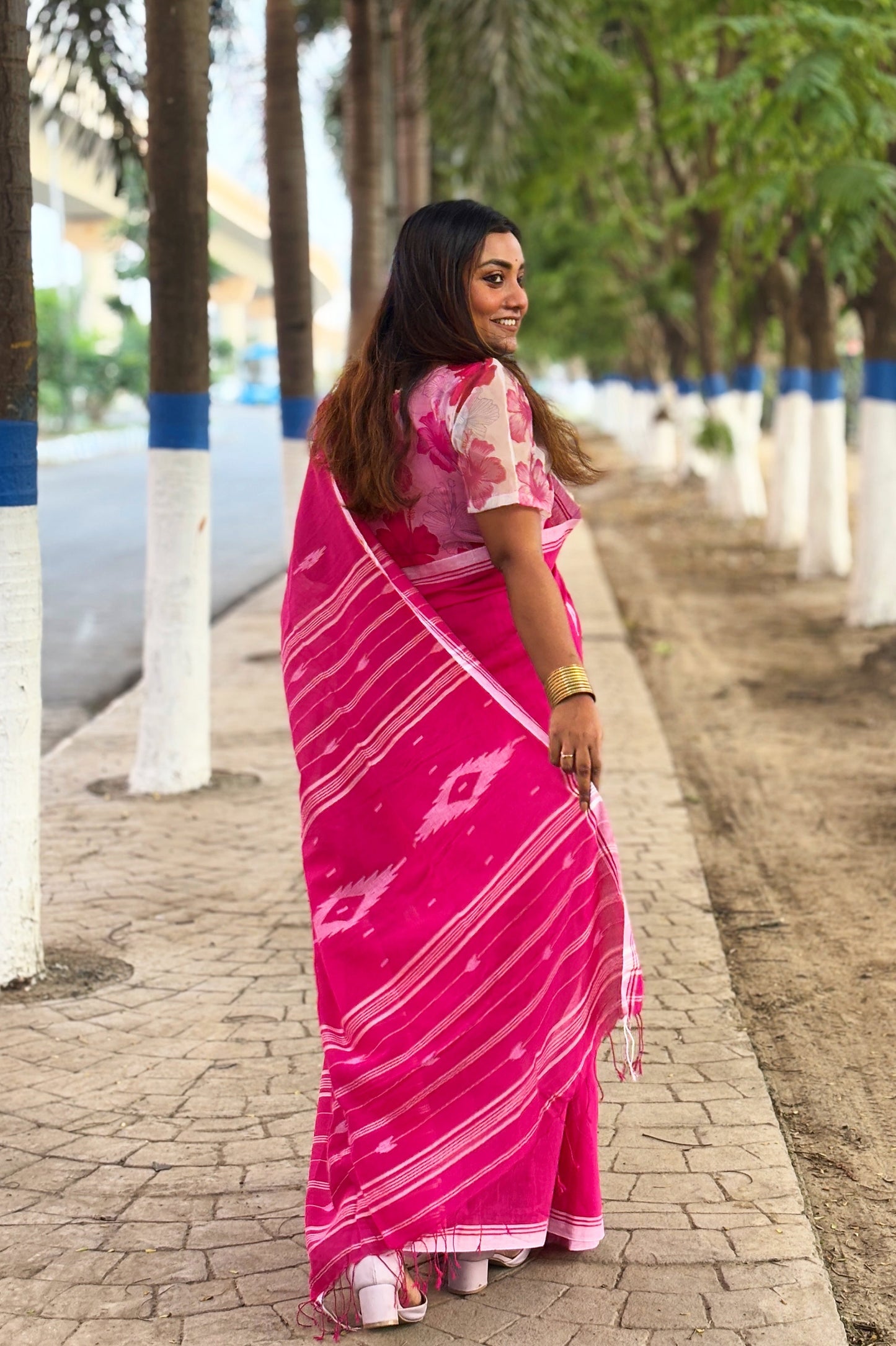 Deep Pink Purely Handloom Needle Woven Jamdani Saree