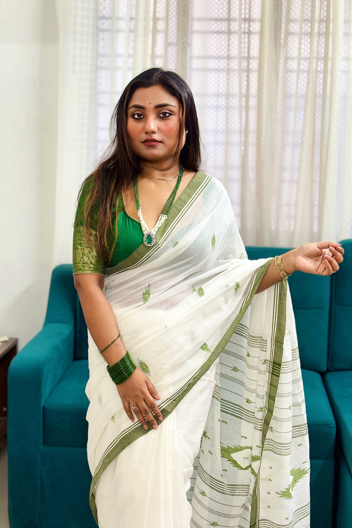 White Purely Handloom Needle Woven Jamdani Saree