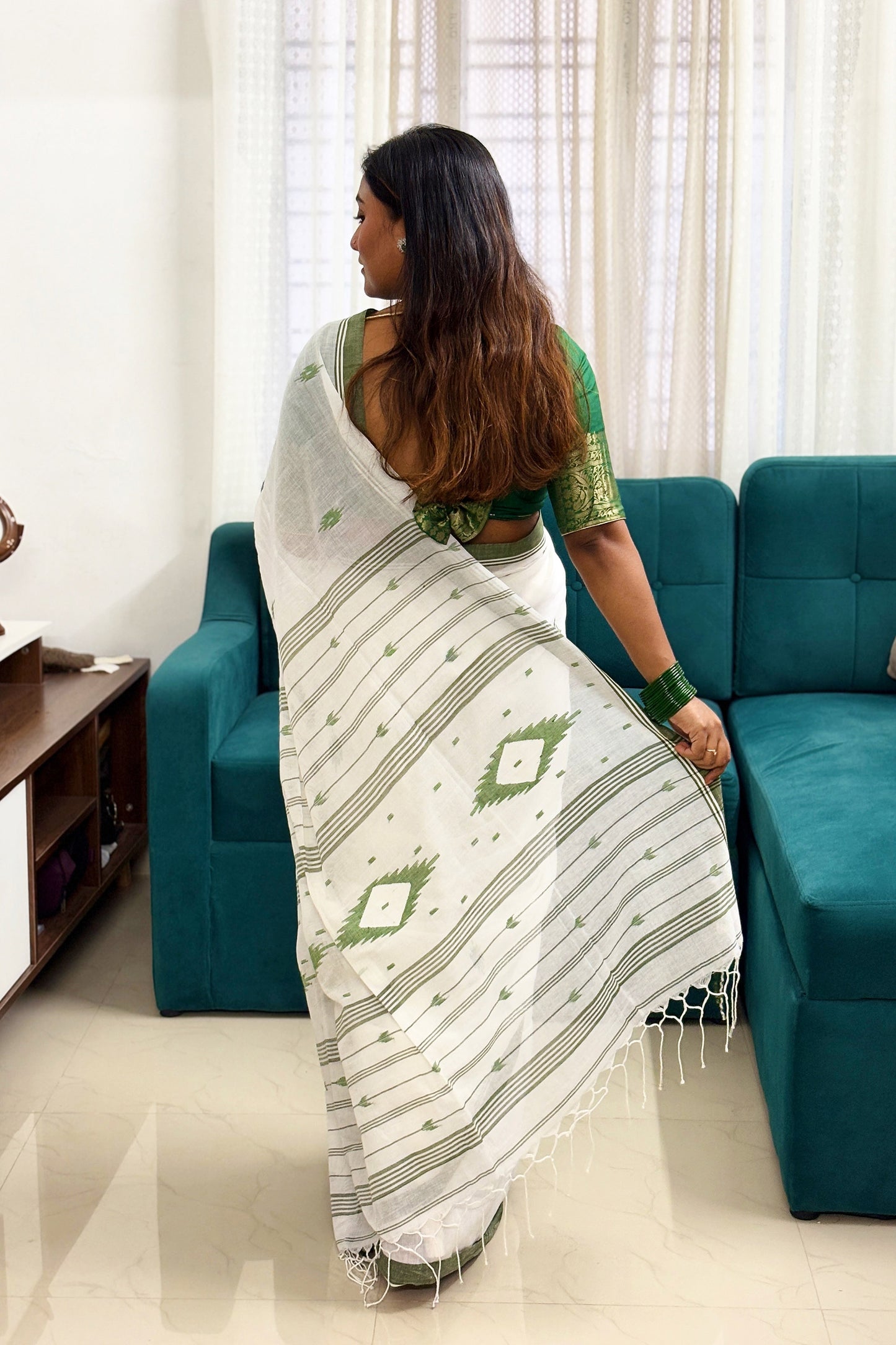 White Purely Handloom Needle Woven Jamdani Saree