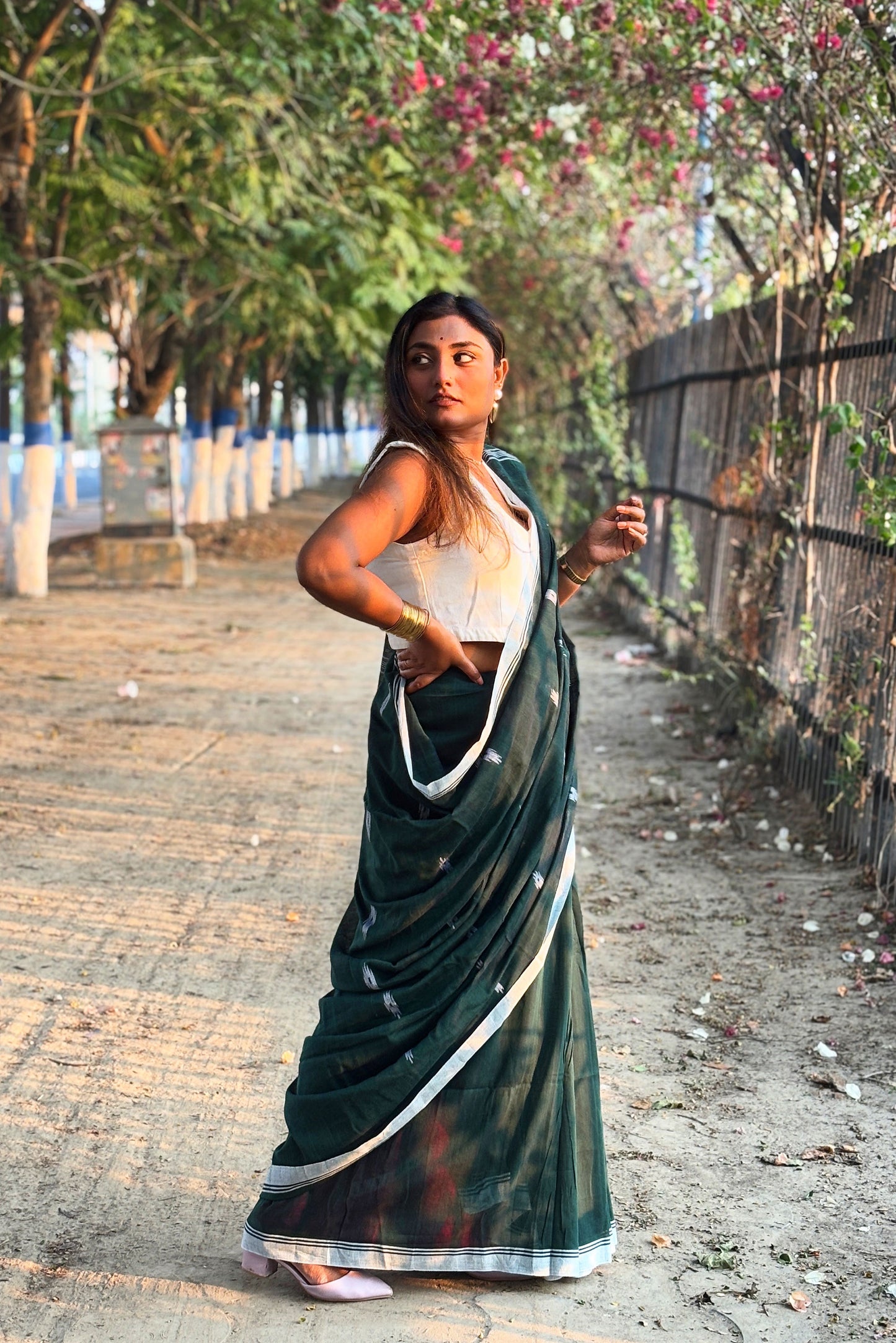 Forest Green Purely Handloom Needle Woven Jamdani Saree