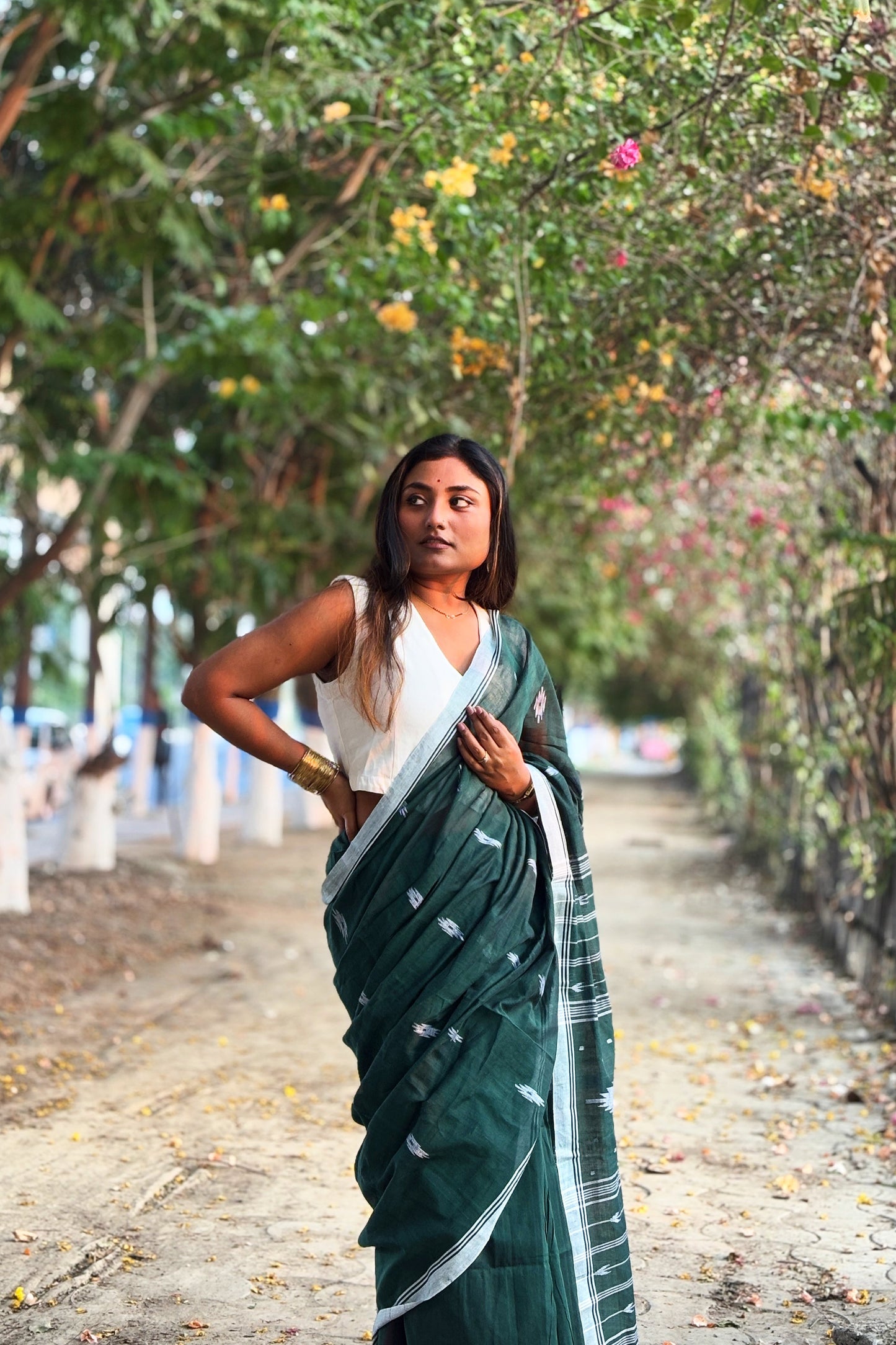 Forest Green Purely Handloom Needle Woven Jamdani Saree