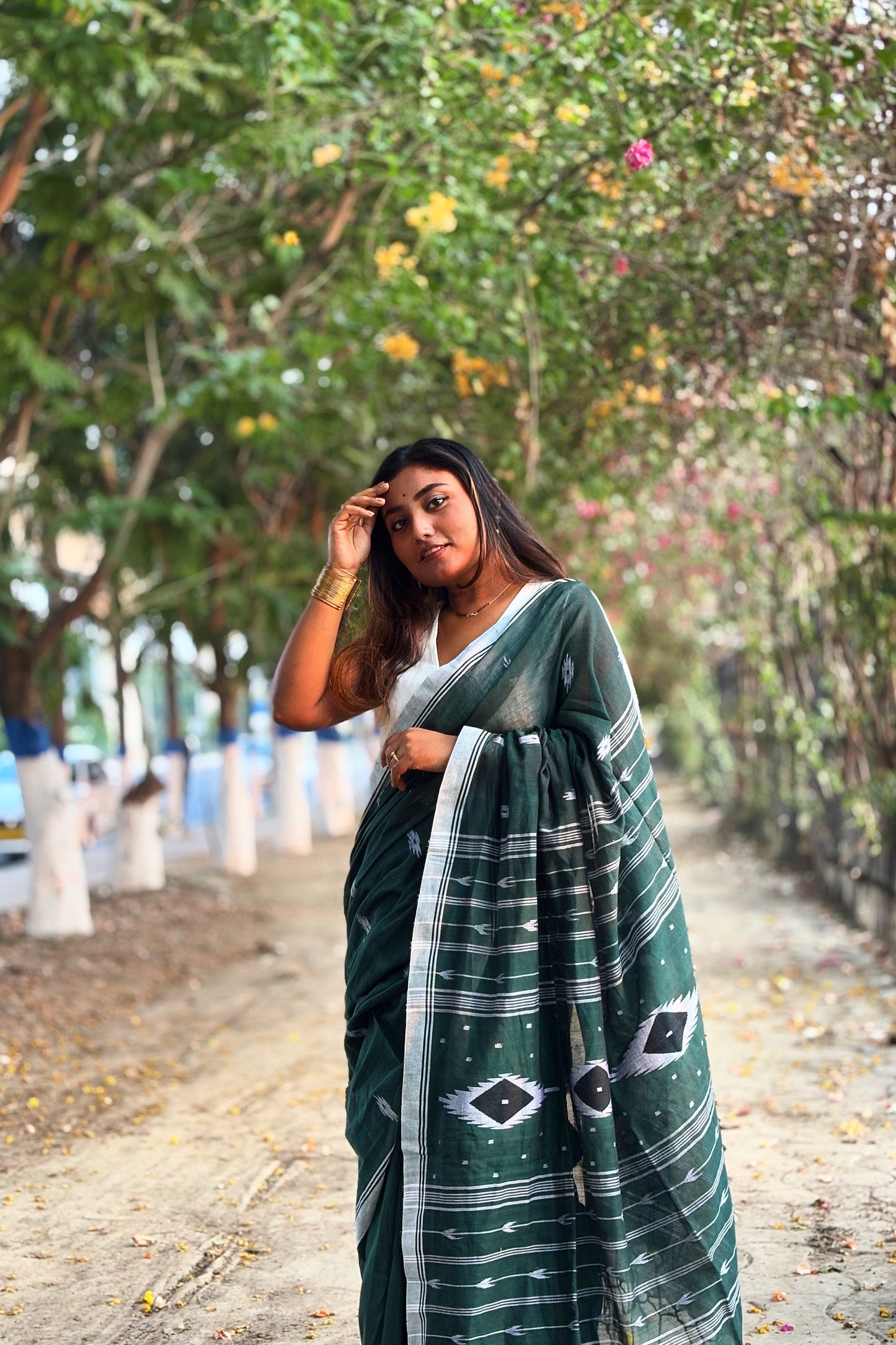Forest Green Purely Handloom Needle Woven Jamdani Saree