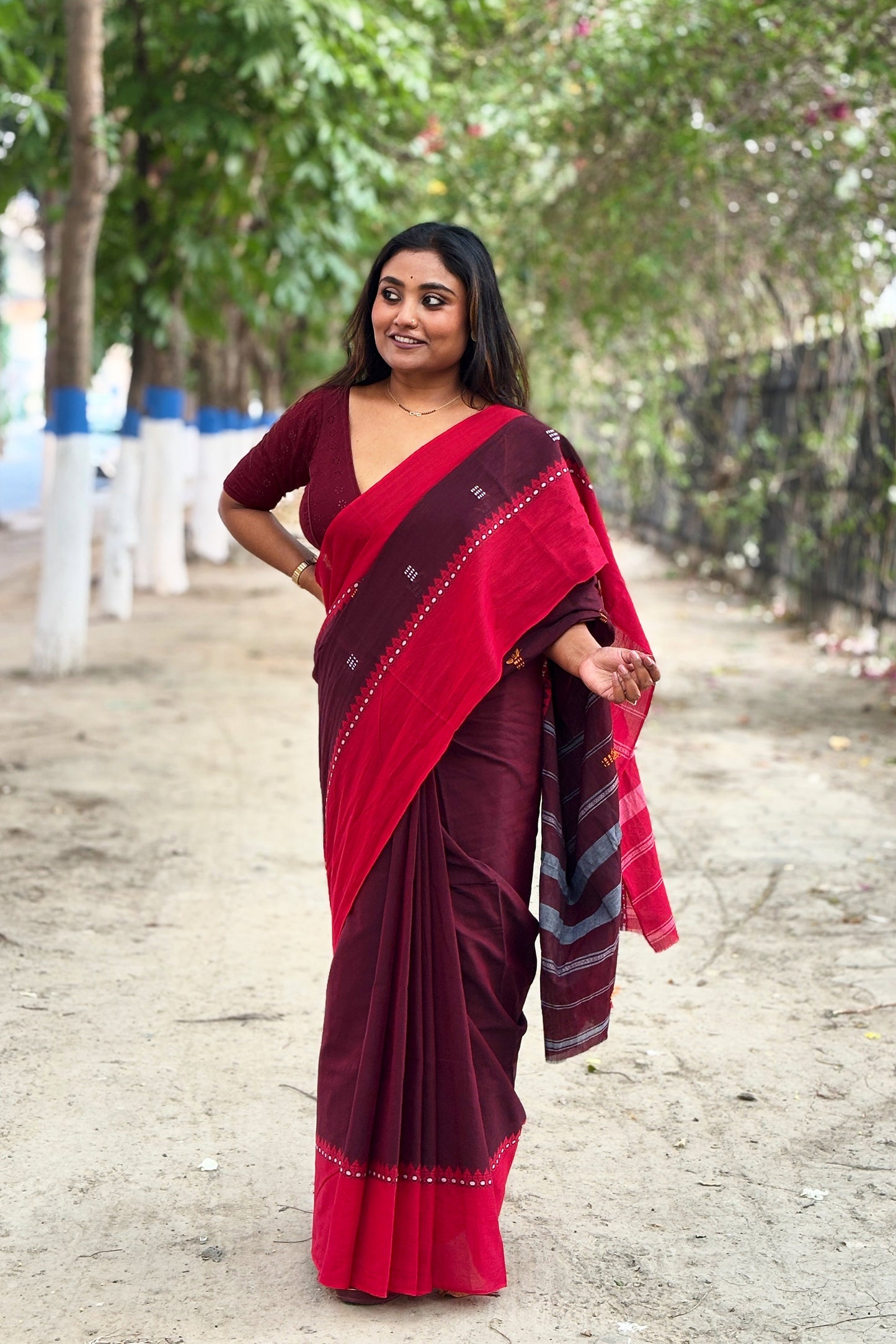 Burgundy Dhaniakhali Cotton Saree with Red Border