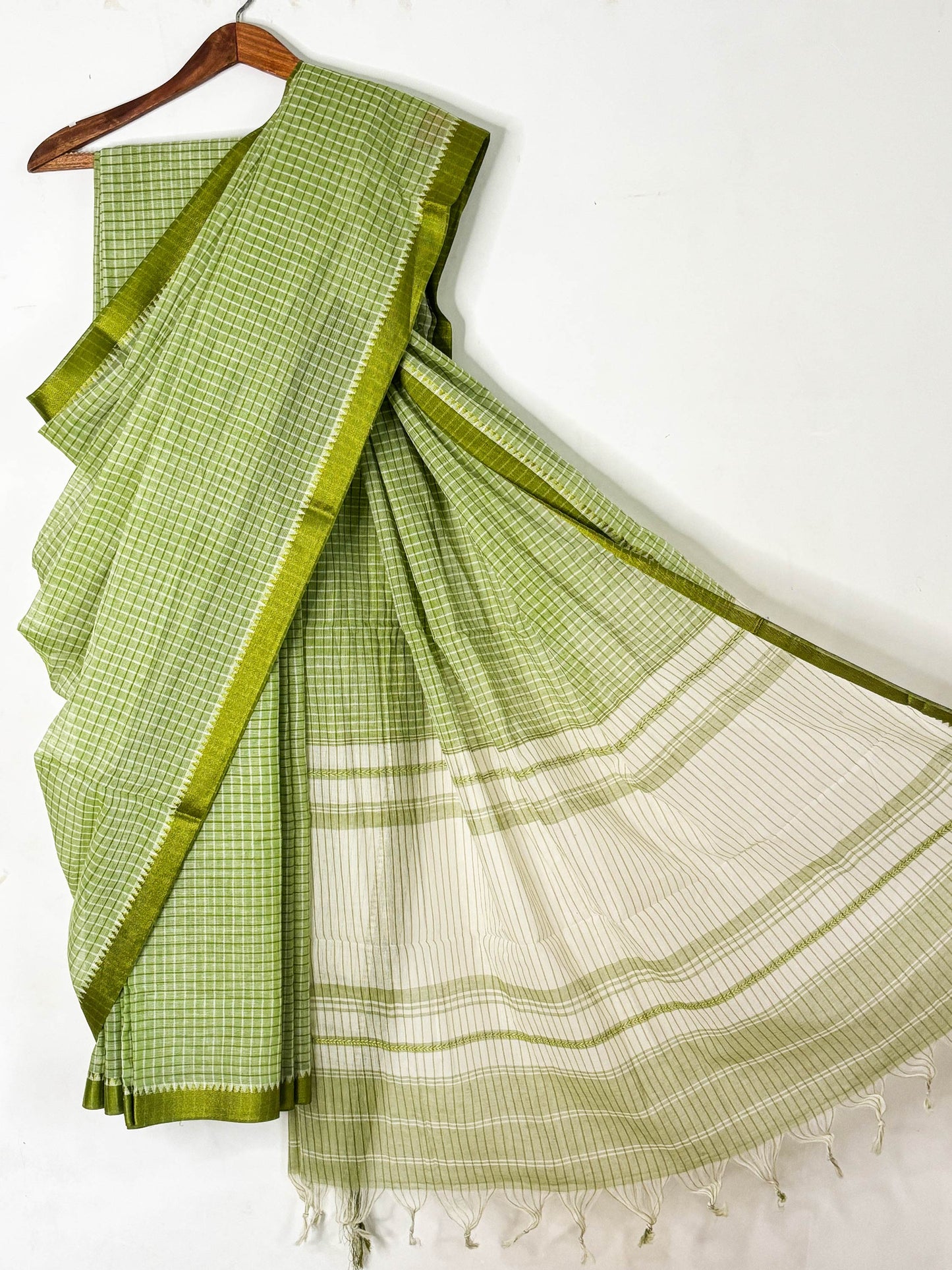 Green White Check Cotton Dhaniakhali Saree
