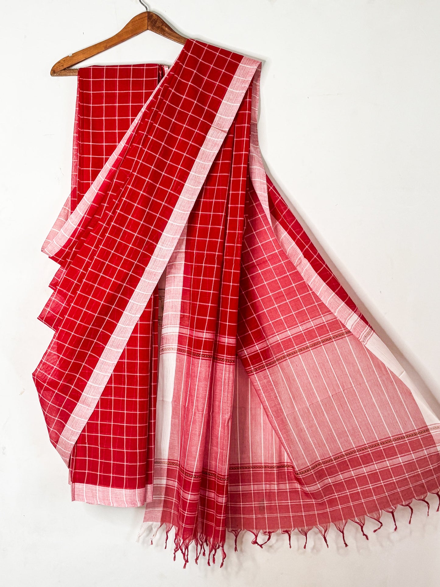 Red White Check Cotton Dhaniakhali Saree