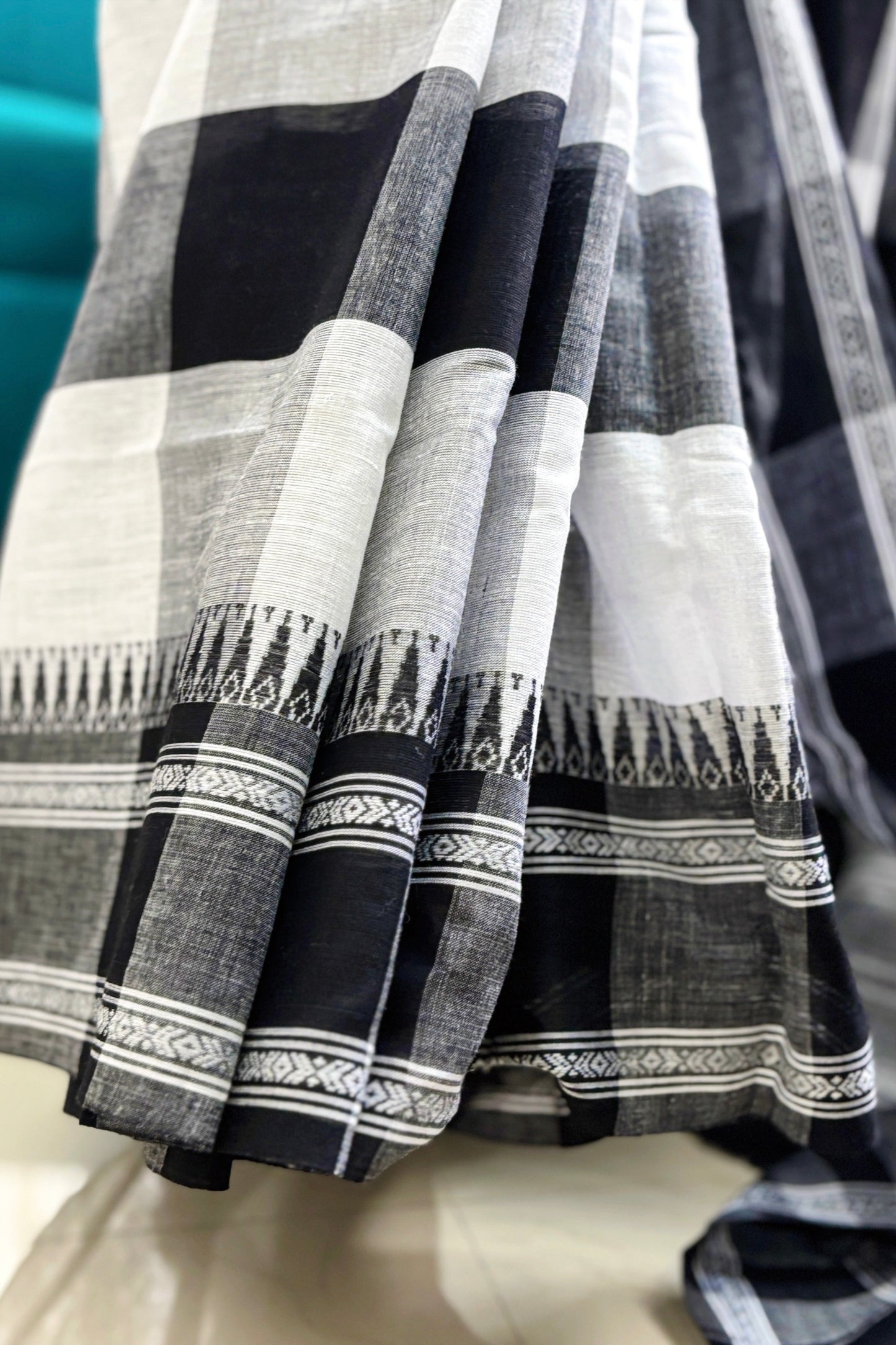 White Black Cotton Big Check Dhaniakhali Saree