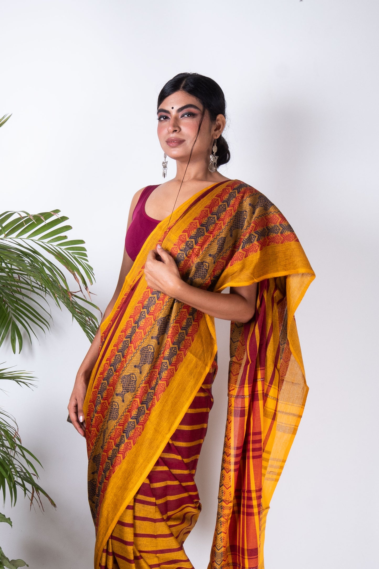 Yellow-Maroon Dhaniakhali Cotton Fish Motif Saree