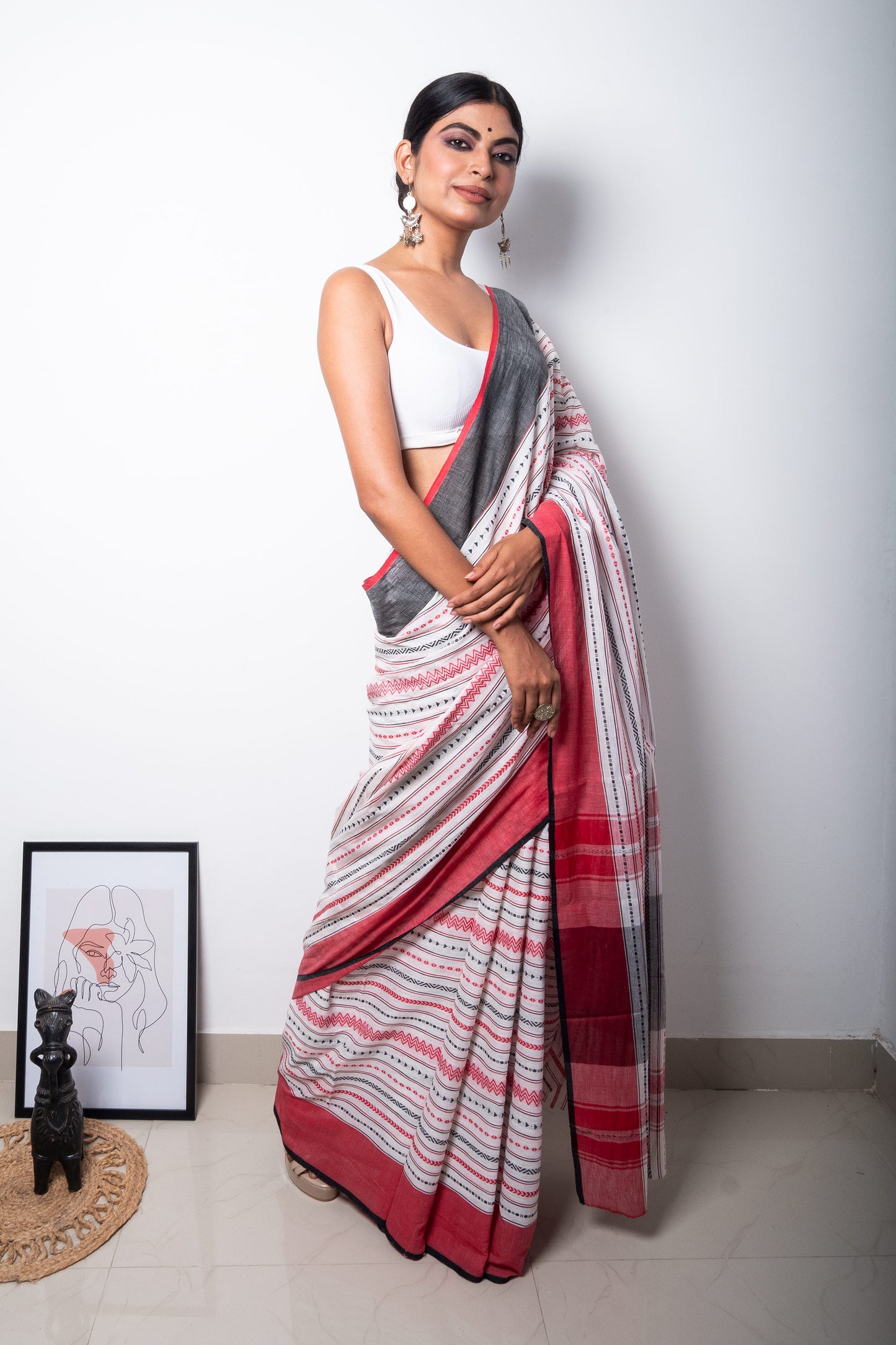 White Dhaniakhali Cotton Saree with Red Zigzag Weave and Ganga Jamuna Borders