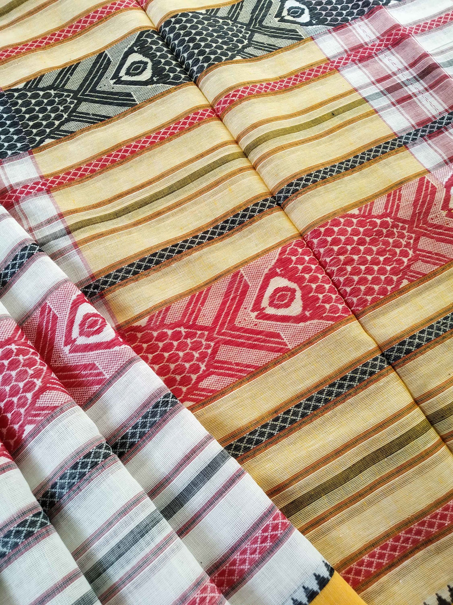 Buy Red-Black Fish Motifs Dhaniakhali Cotton Saree with Yellow Border | MAYASHA