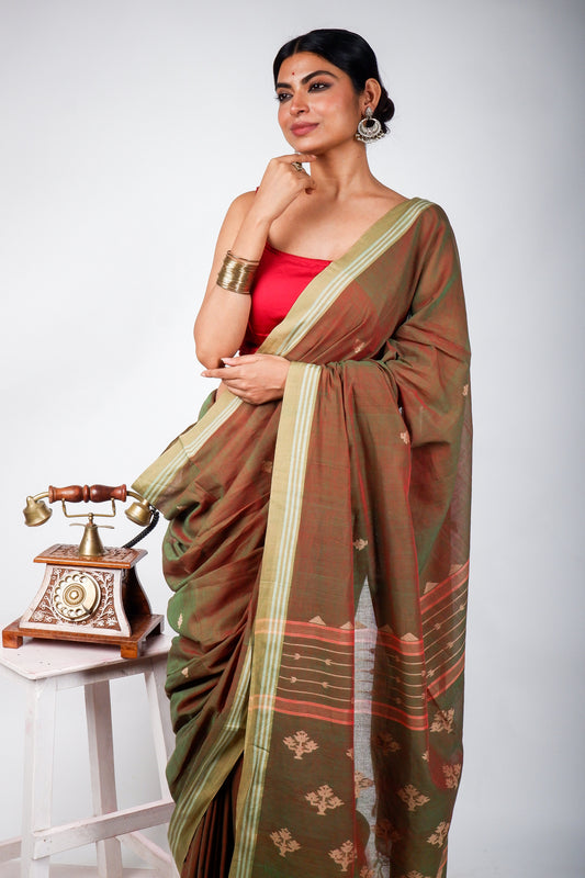 Red and Green Dual Color Cotton Saree with Jamdani Motif Pallu