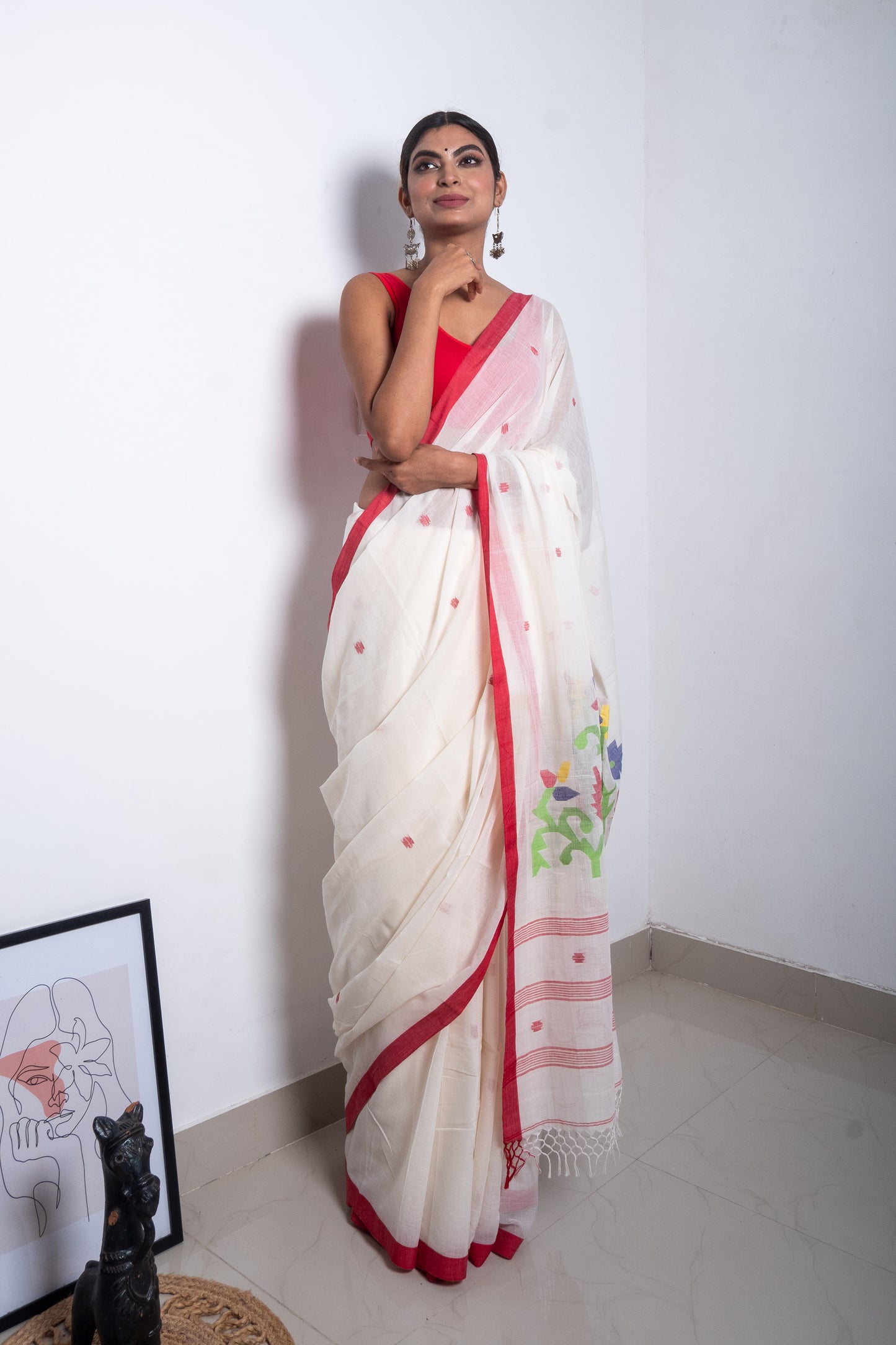 Off White- Red Purely Handloom Needle Woven Jamdani Saree