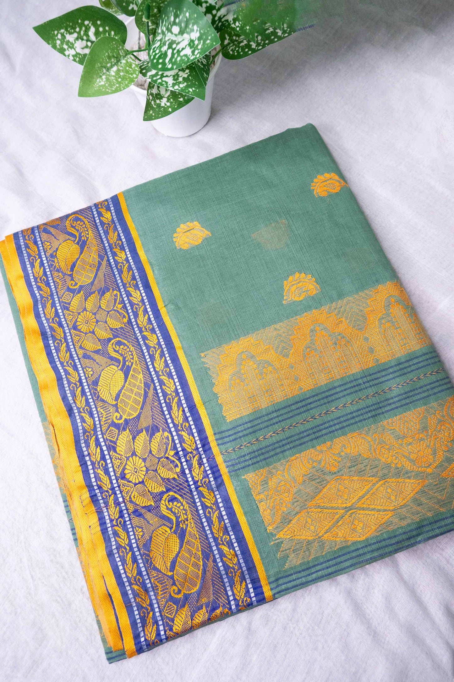 Pastel Green Cotton Handloom Woven Baluchari Saree