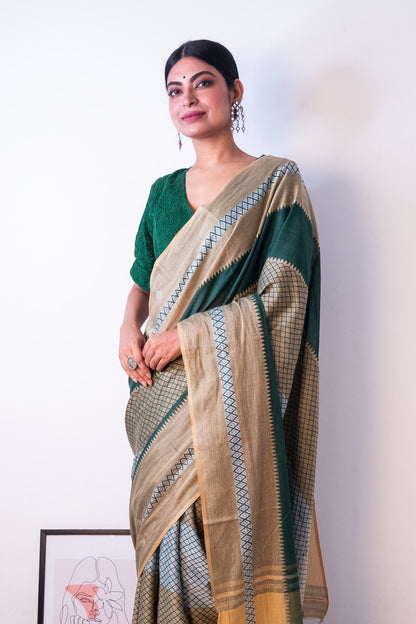 Green Beige Cotton Dhaniakhali Woven Naksha Saree