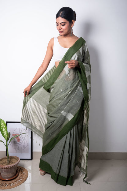 Green Bengal Cotton Saree with Star Woven Palla