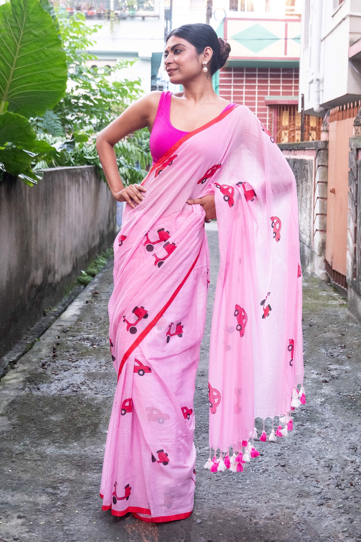 Pink Taxi and Scooter Printed Mul Cotton Saree