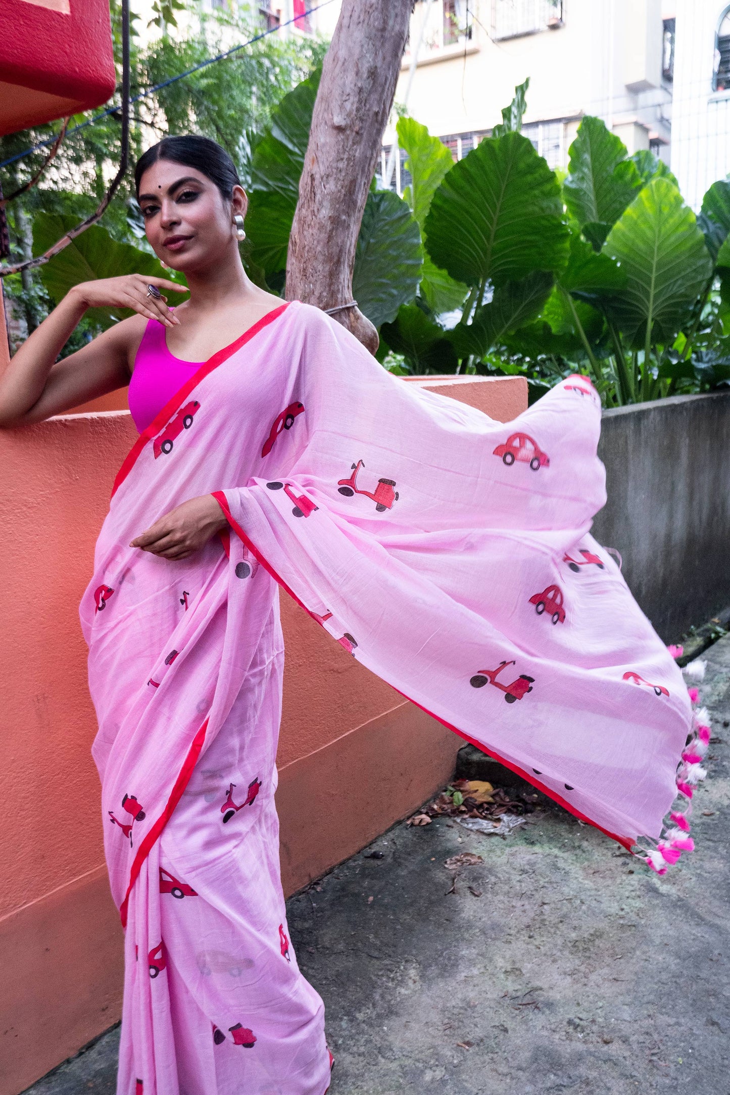 Pink Taxi and Scooter Printed Mul Cotton Saree