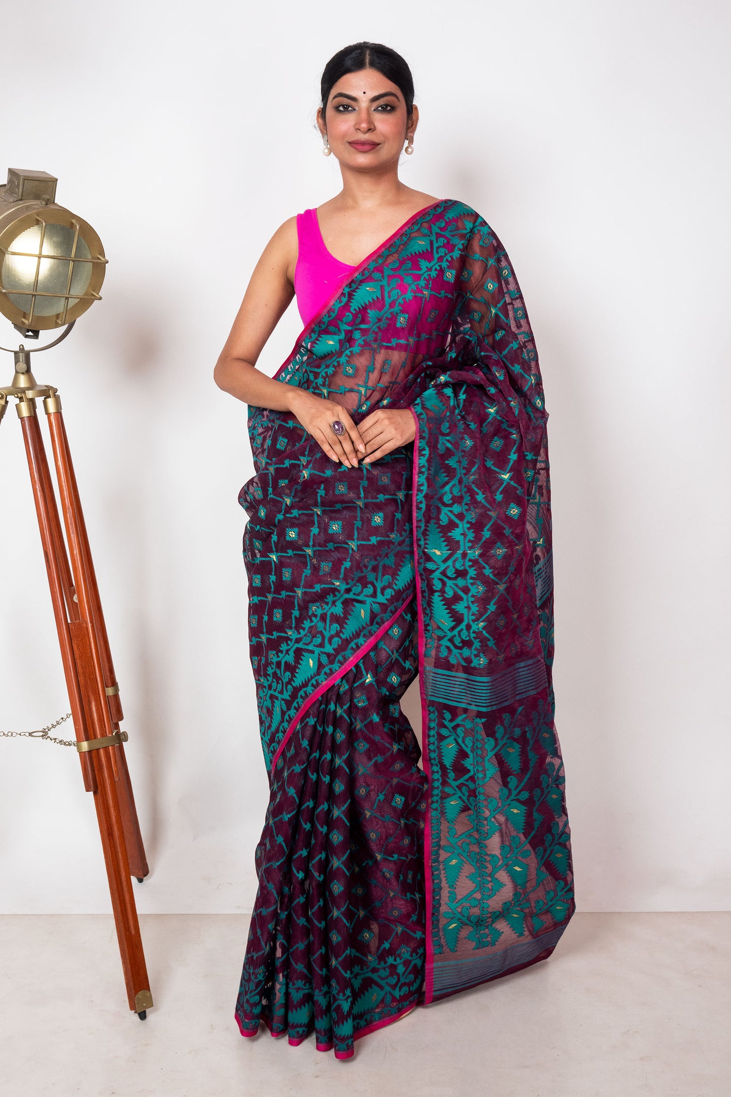 Jamun- Emerald Green Bengal Jamdani Saree