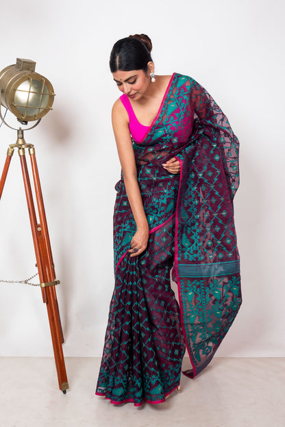 Jamun- Emerald Green Bengal Jamdani Saree