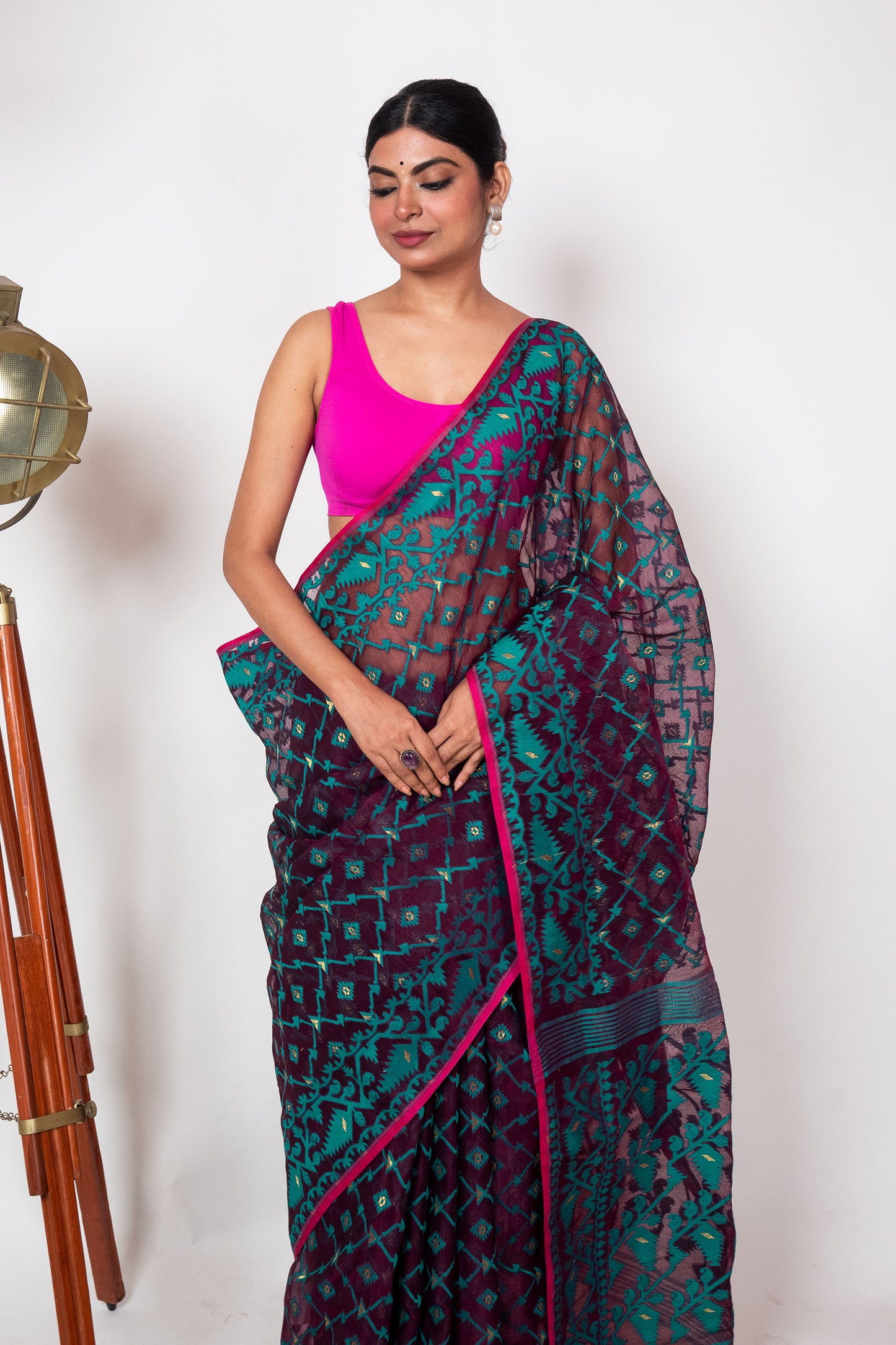 Jamun- Emerald Green Bengal Jamdani Saree