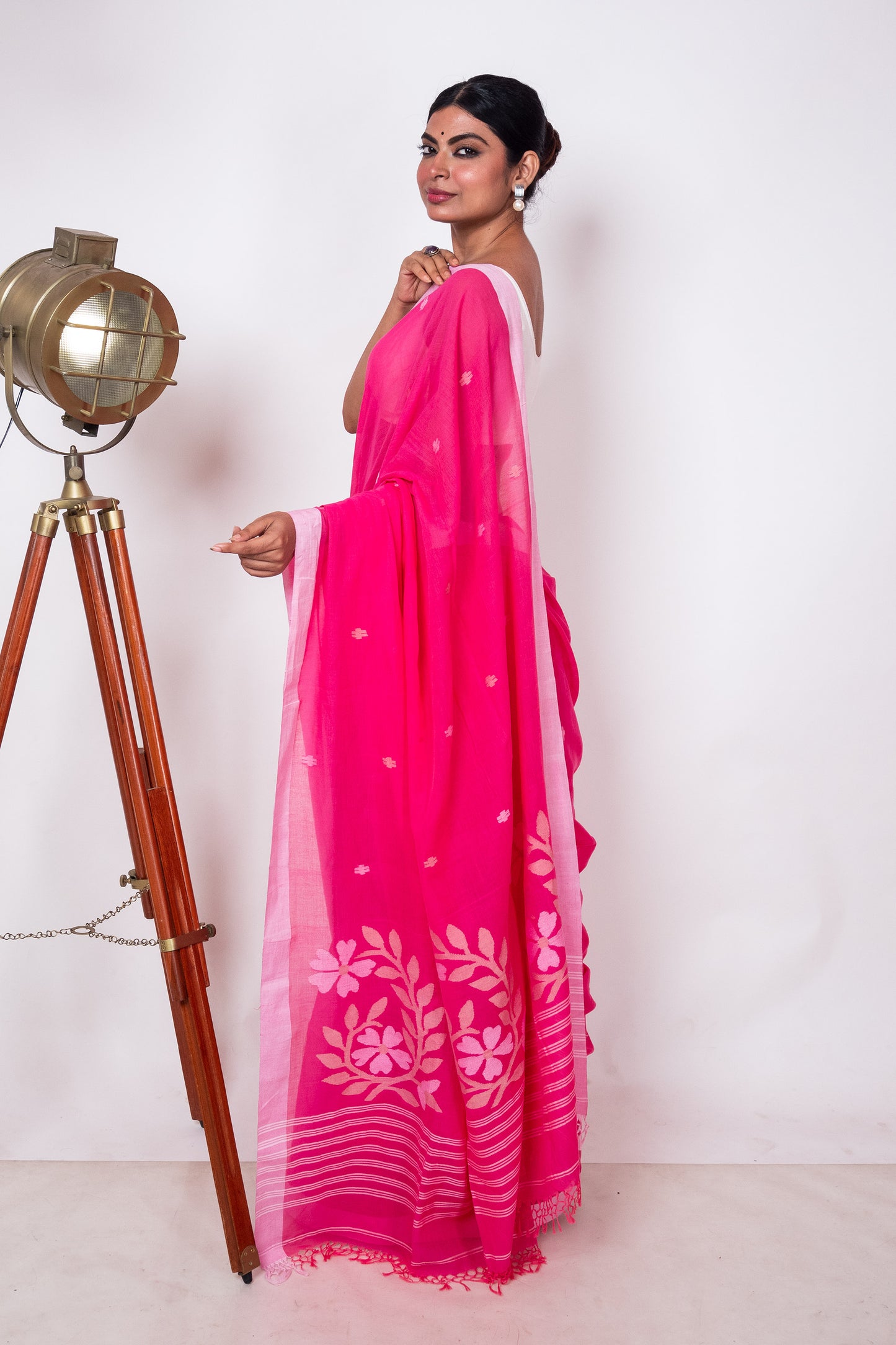 Pink Purely Handloom Needle Woven Jamdani Saree