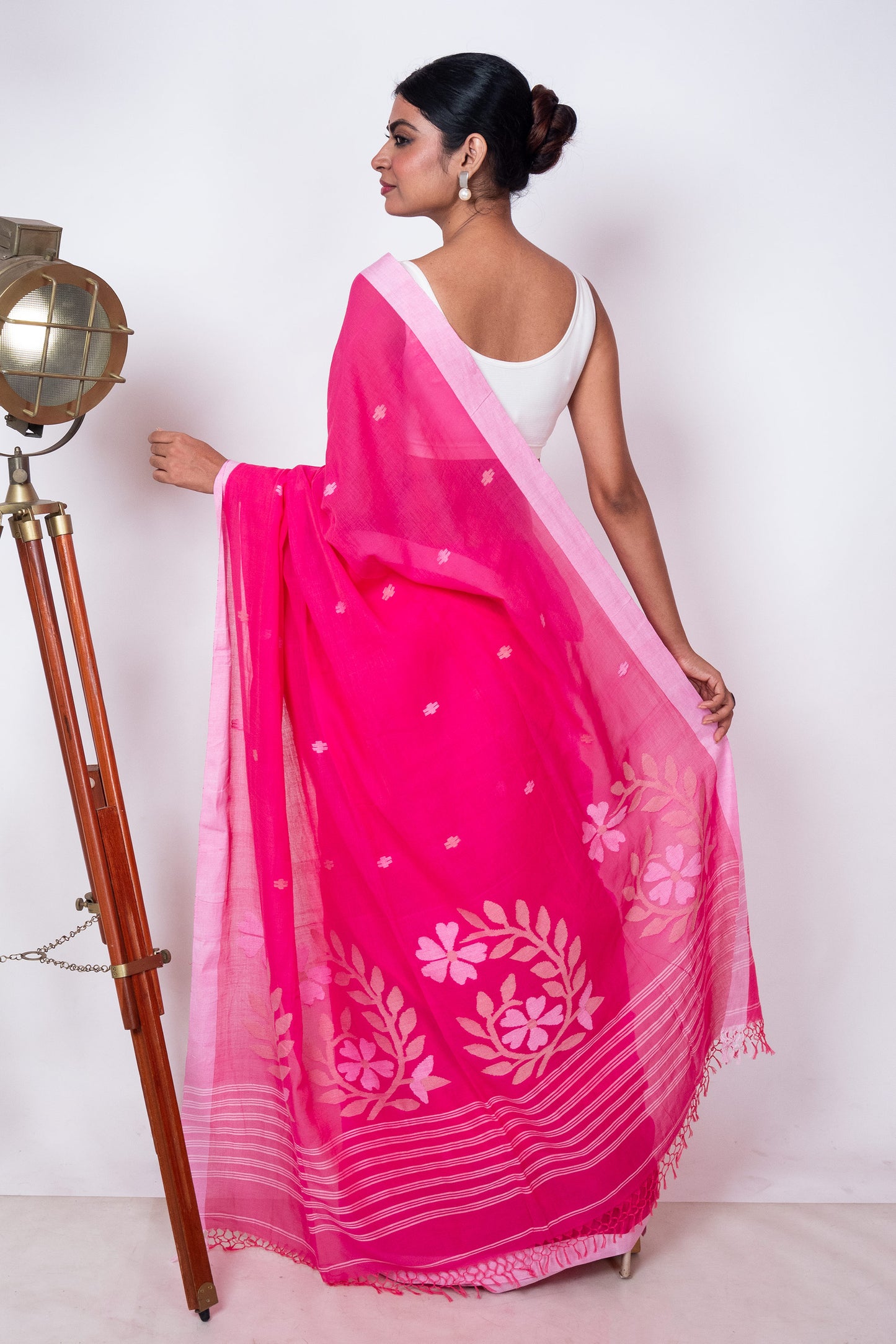 Pink Purely Handloom Needle Woven Jamdani Saree