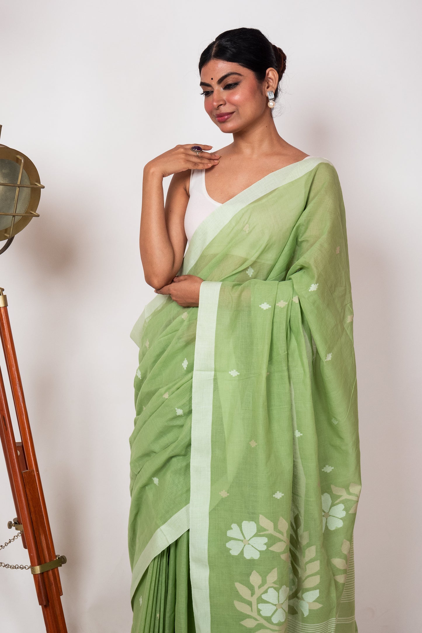 Pestal Green Purely Handloom Needle Woven Jamdani Saree