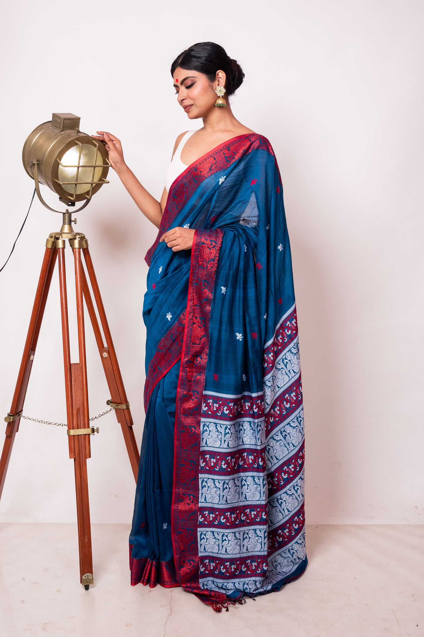 Blue Cotton Handloom Woven Human Figure Baluchari Saree