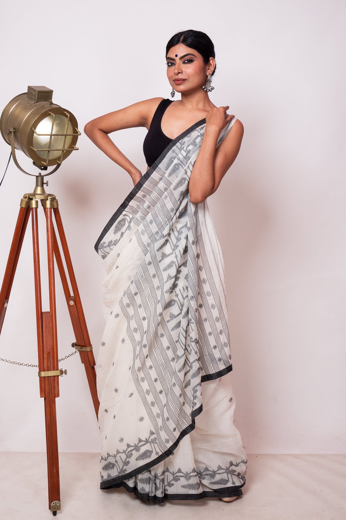 White Black Purely Handloom Needle Woven Jamdani Saree