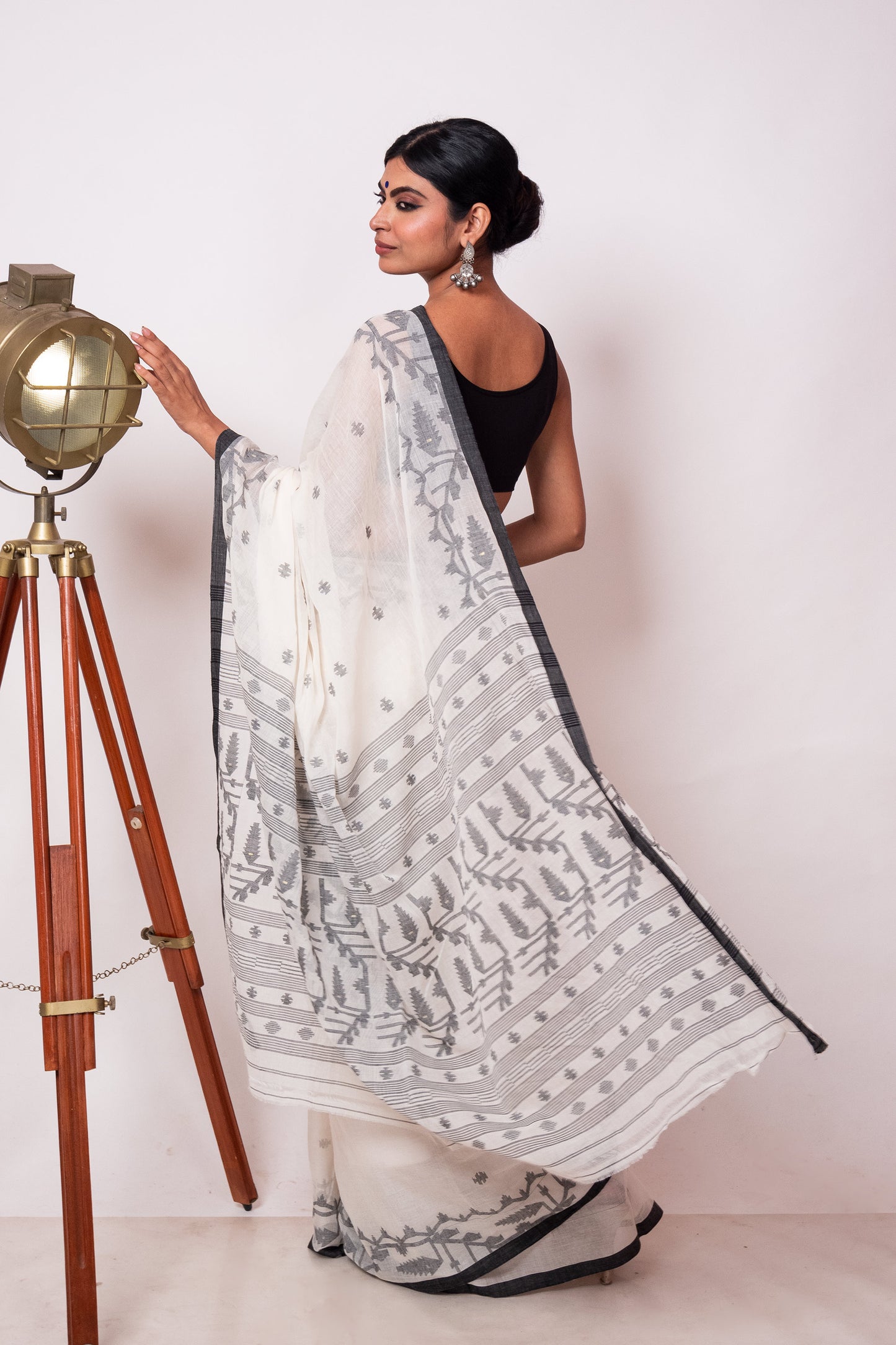 White Black Purely Handloom Needle Woven Jamdani Saree