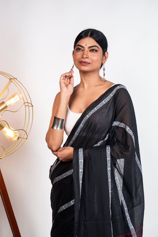 Black Fish Woven Stripes Cotton Dhaniakhali Saree