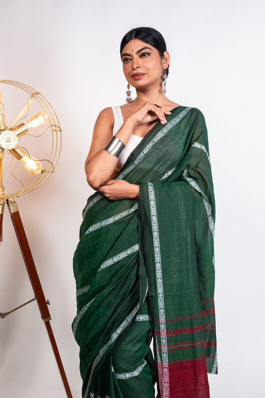 Green Fish Woven Stripes Cotton Dhaniakhali Saree