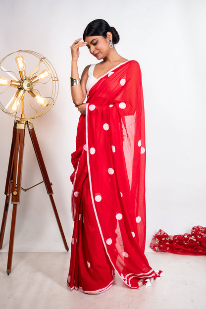 White Bobby Printed Red Mul Cotton Saree