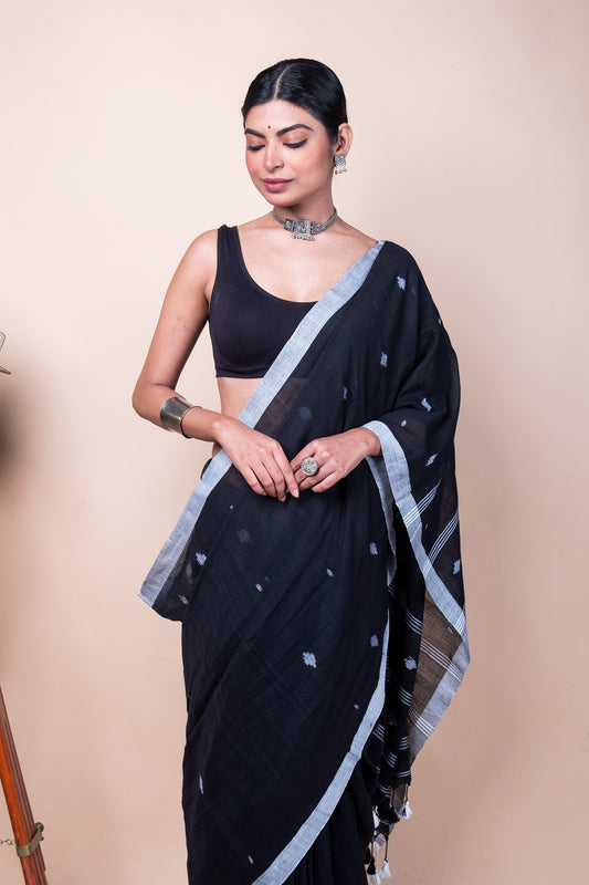 Black-White Handloom Needle Woven Jamdani Saree