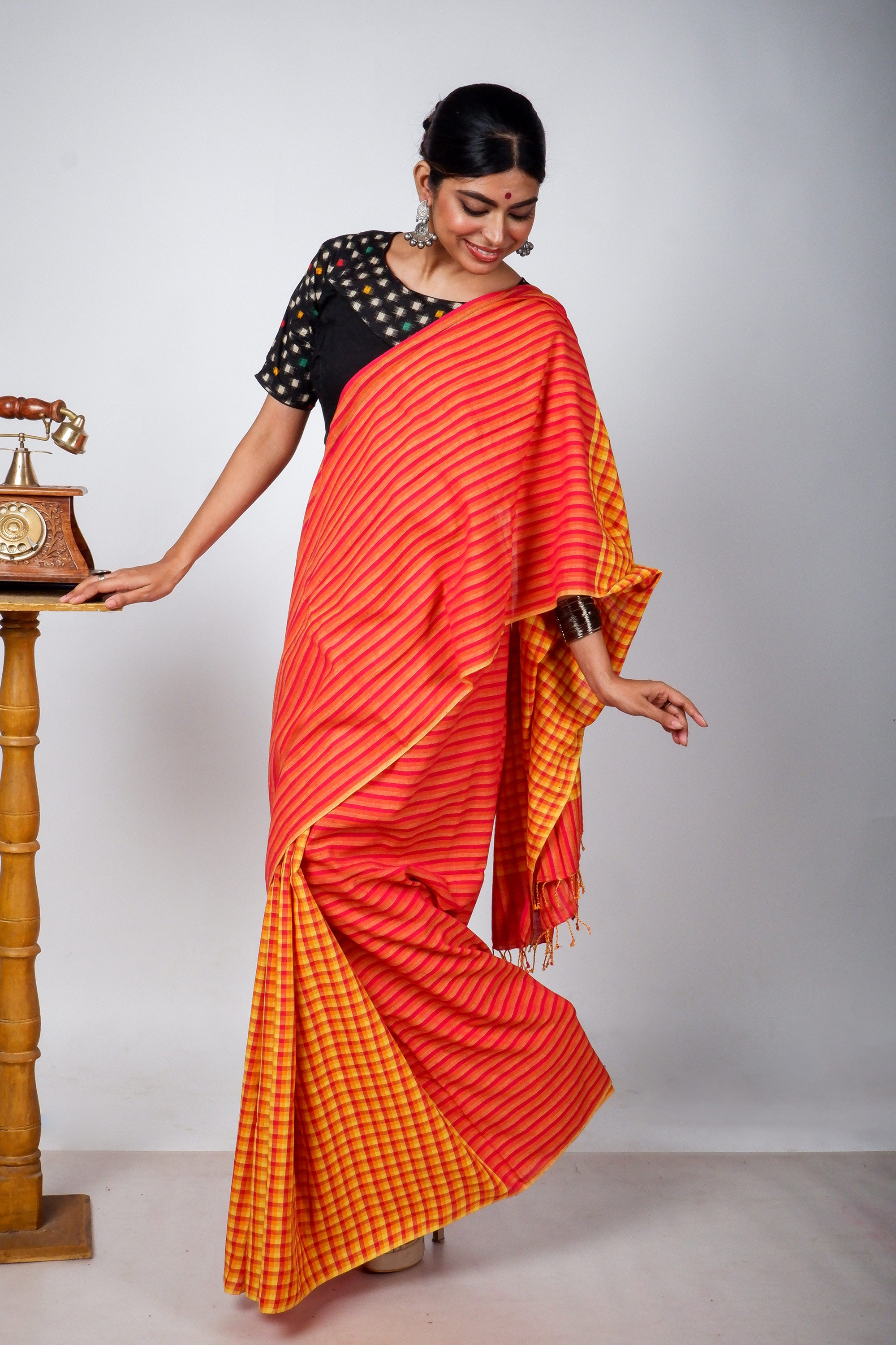 Sunehri - The Rare Drape